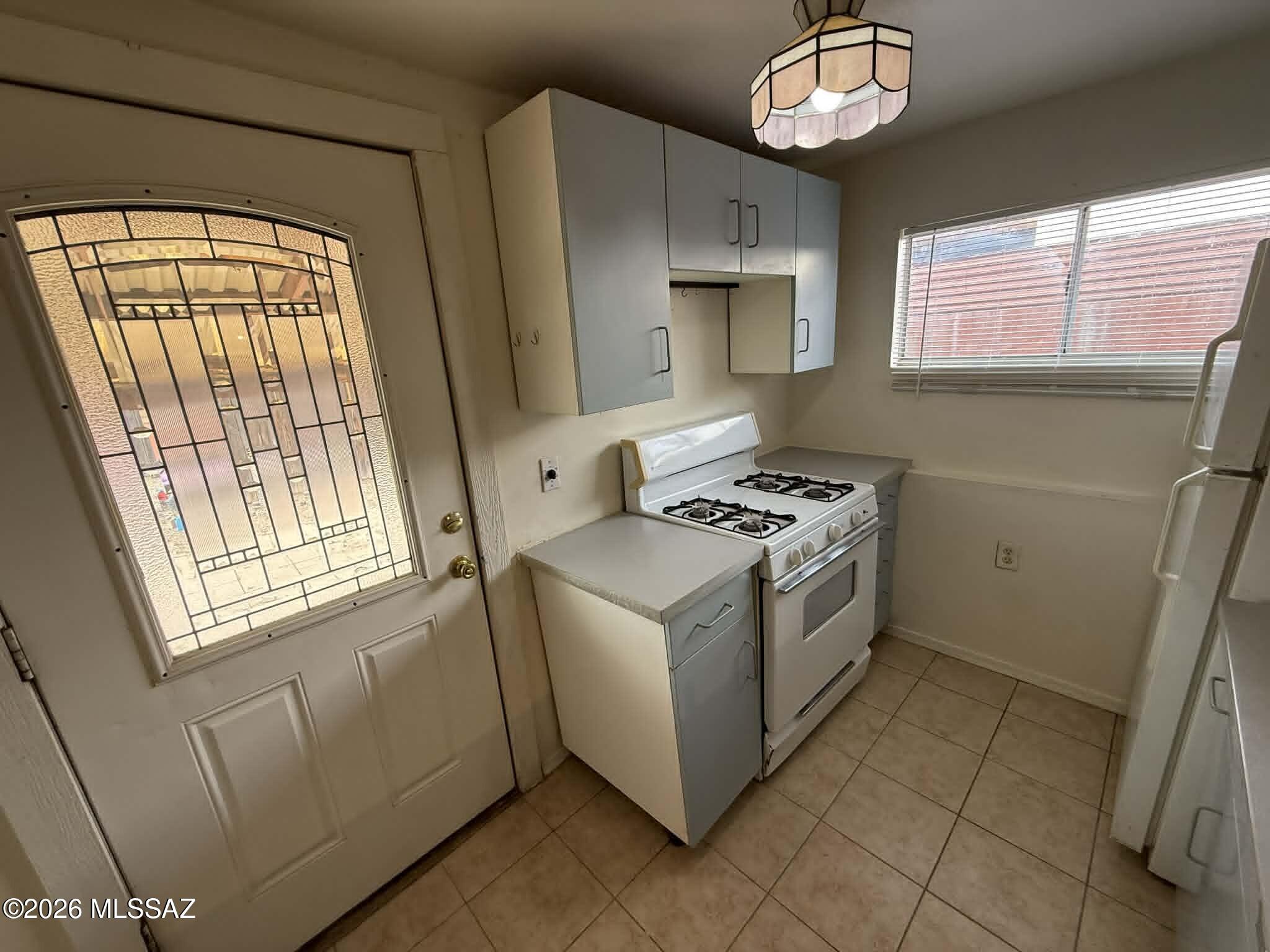 Catalina Poultry Acres NO 2 - Residential Lease