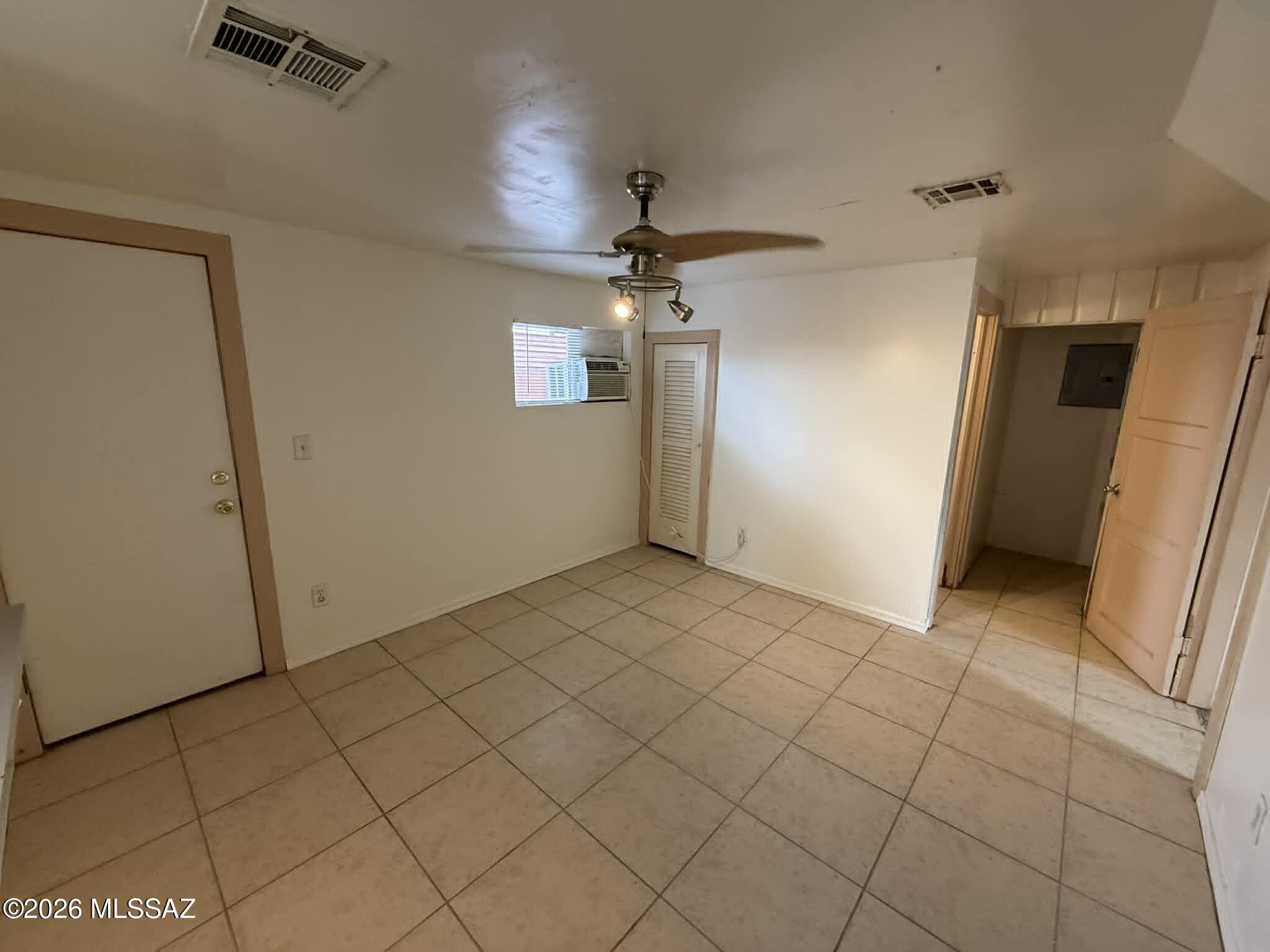 Catalina Poultry Acres NO 2 - Residential Lease