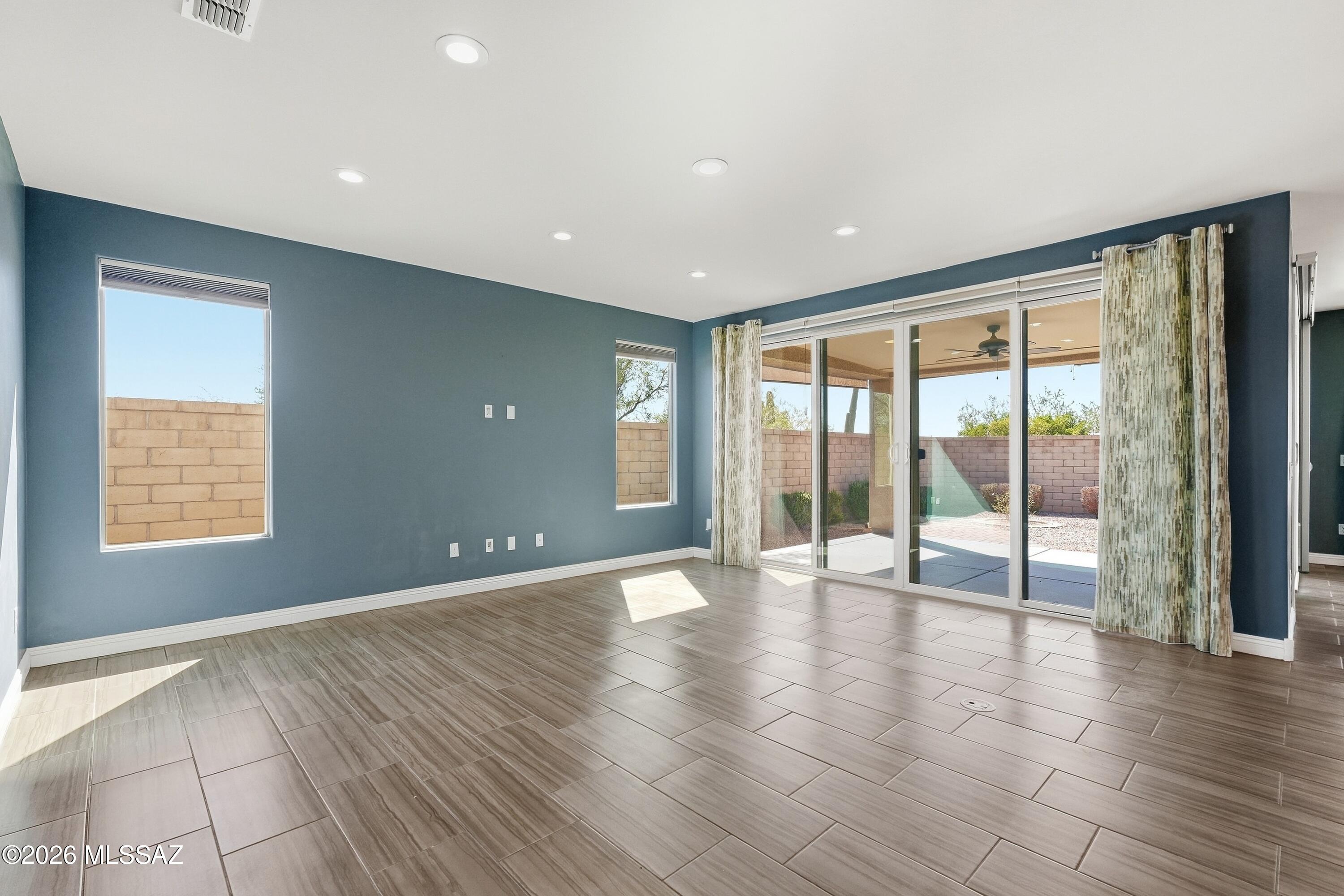 Del Webb At Dove Mountain SQ20131930189 - Residential