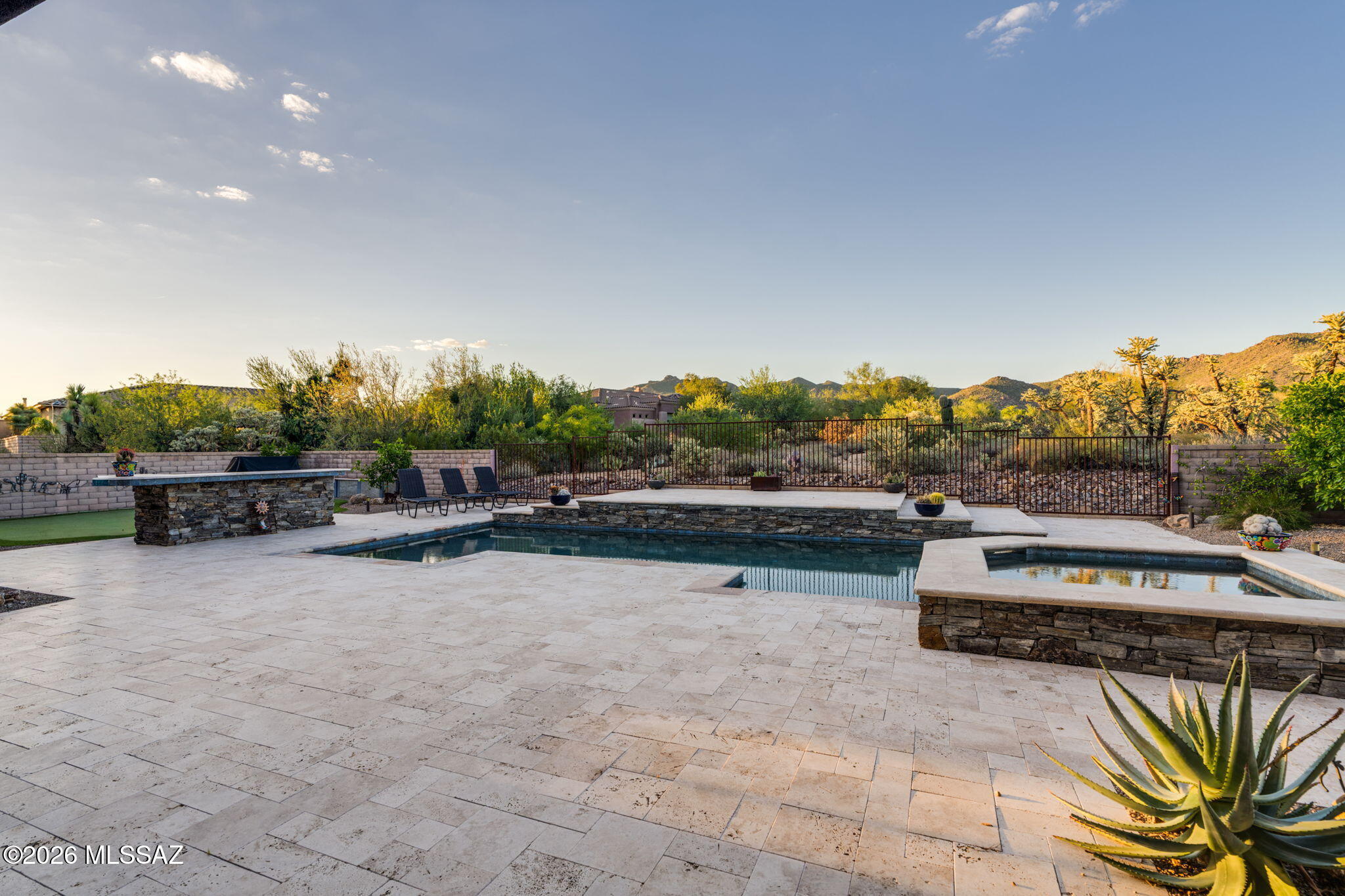 Dos Lagos at Dove Mountain (1-91) - Residential