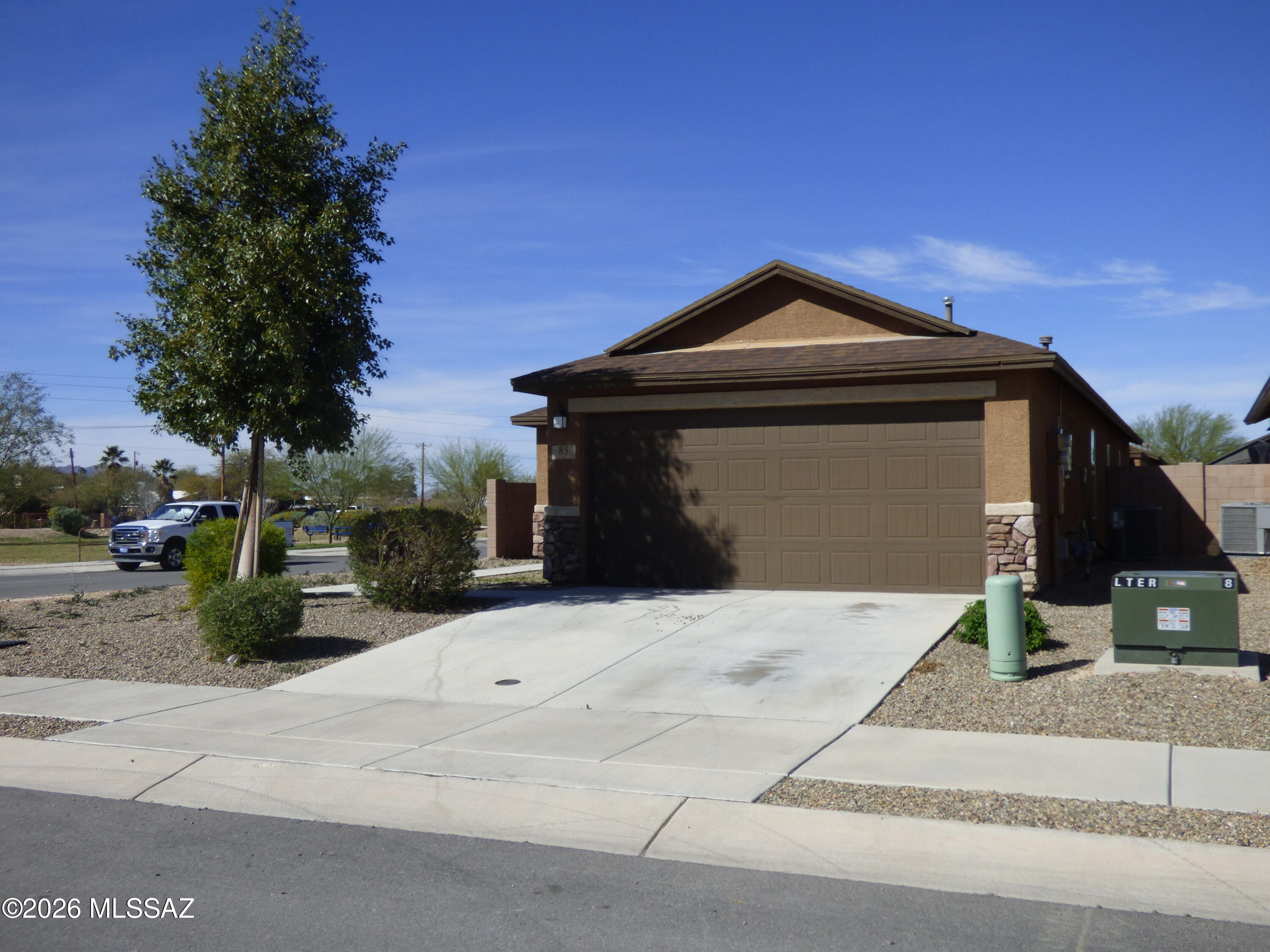 This newer southeast area, corner lot 4BD/2BA home is available today!
Very open and spacious with split bedrooms, large great room, kitchen with granite counters and ss appliances and carpeted bedrooms.
Laundry room with washer and dryer, large garage and backyard area great for the bbq and relaxing.
Make this your new home today!