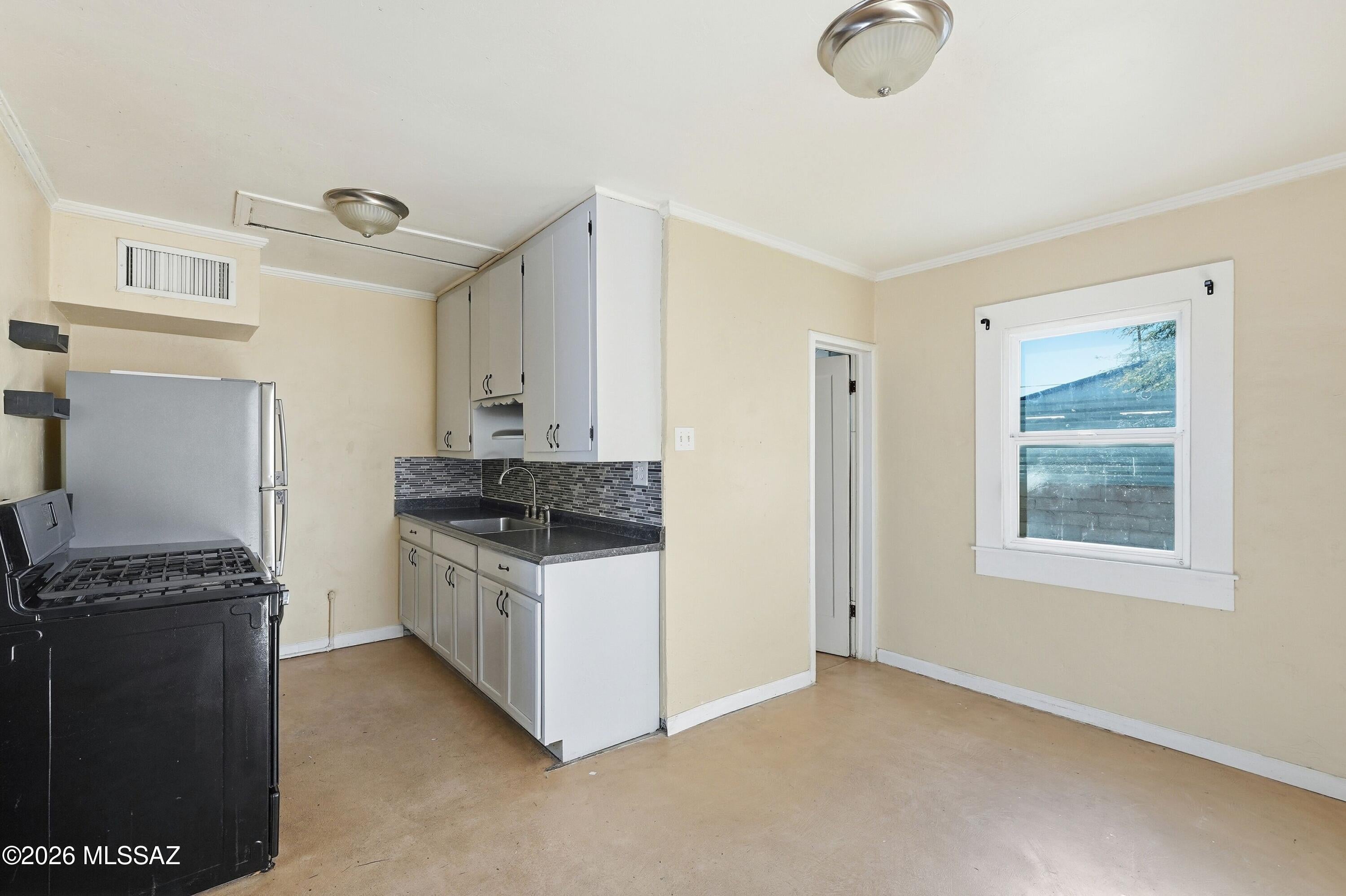 Unsubdivided - Residential Lease