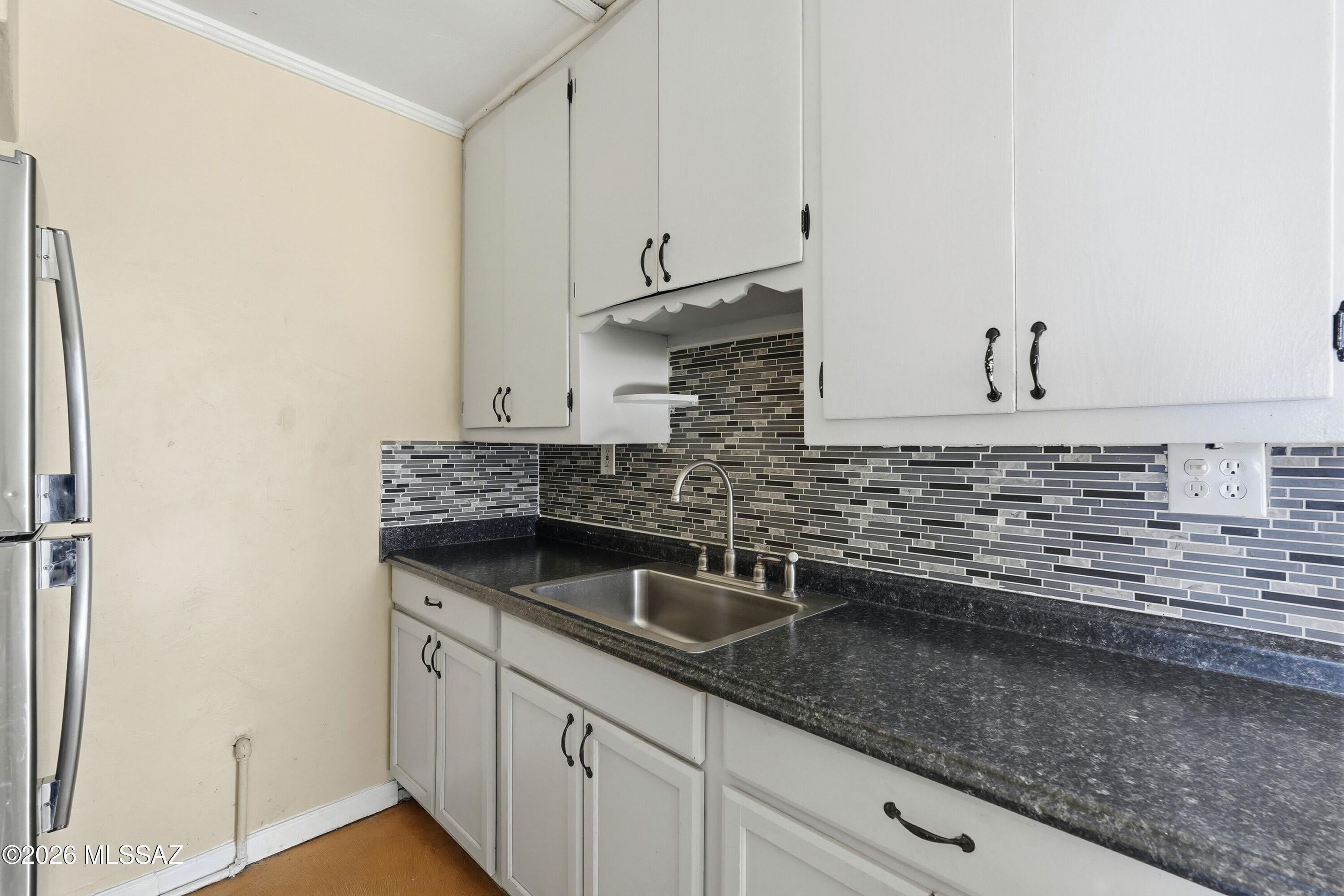 Unsubdivided - Residential Lease
