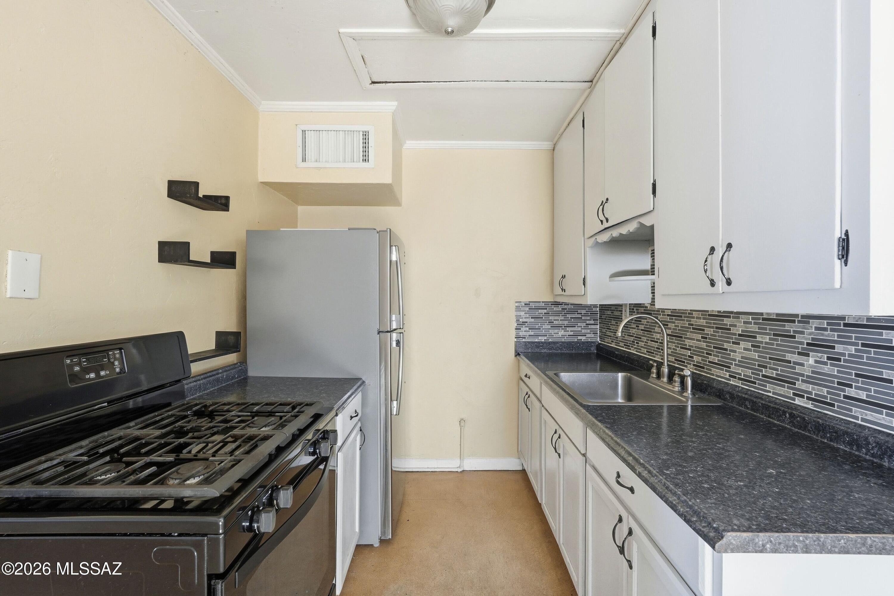 Unsubdivided - Residential Lease