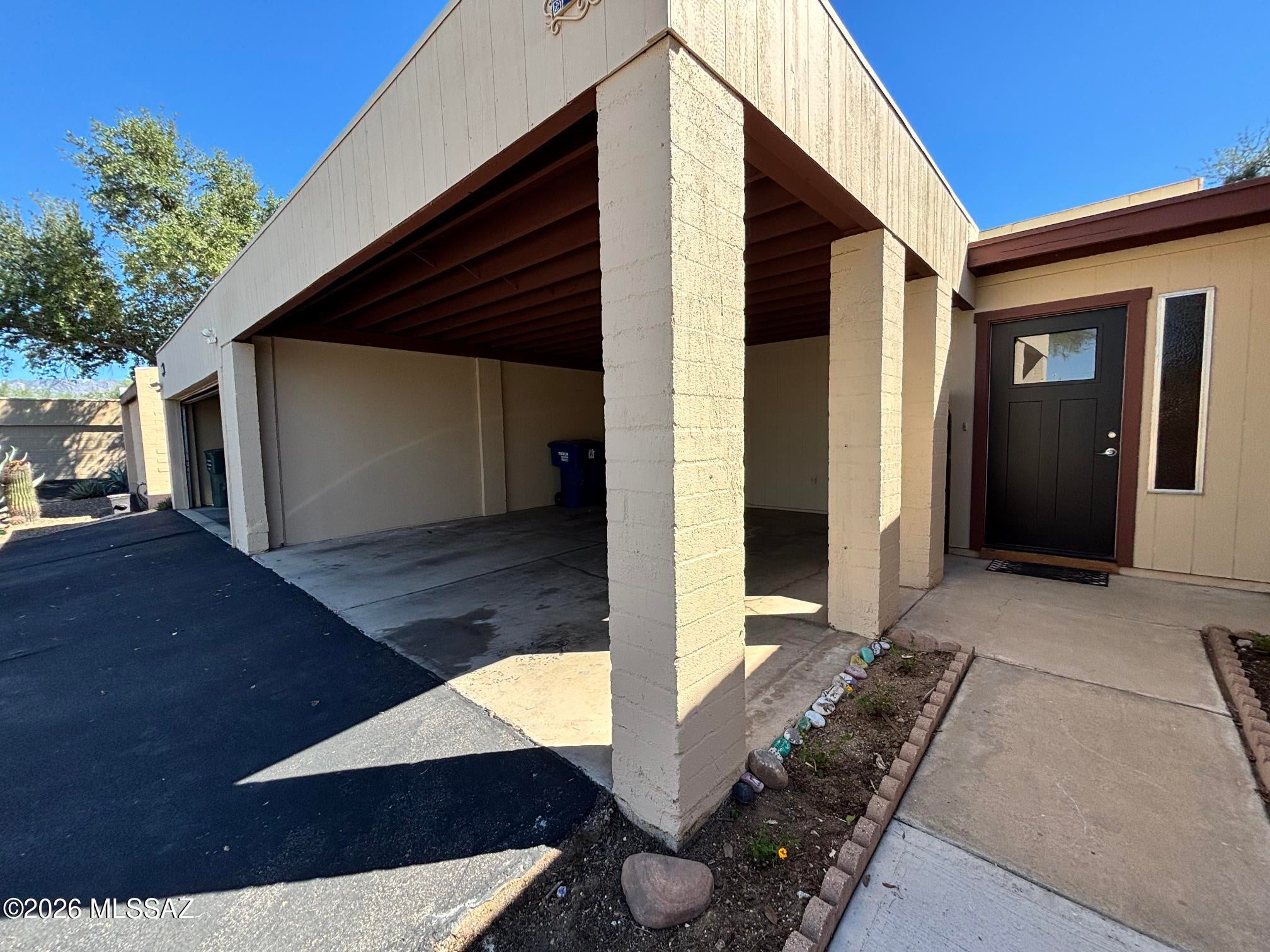 Pantano Townhomes (1-118) - Residential