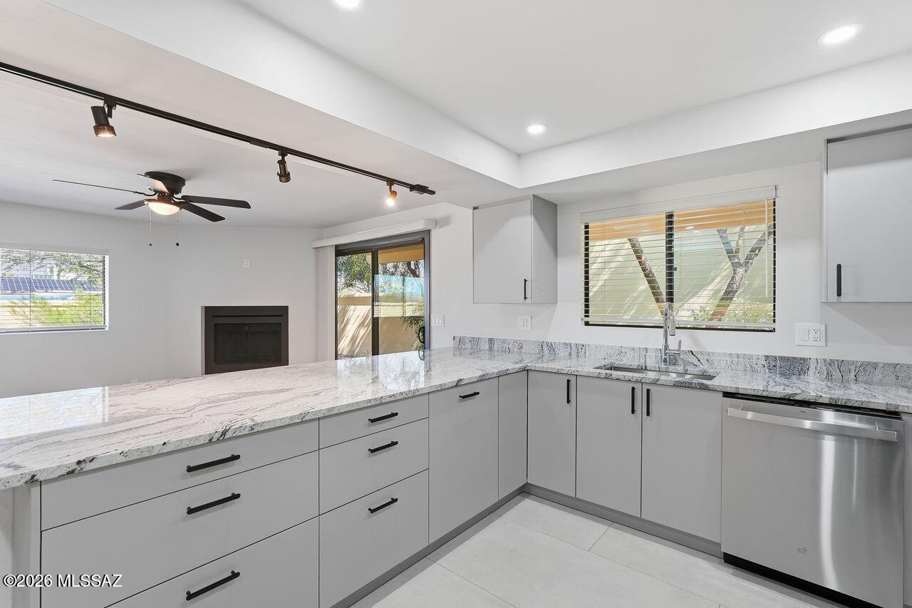 Arcadia Square (1-100) - Residential