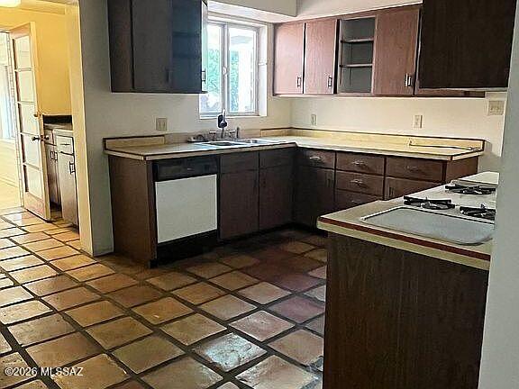 La Mirada - Residential