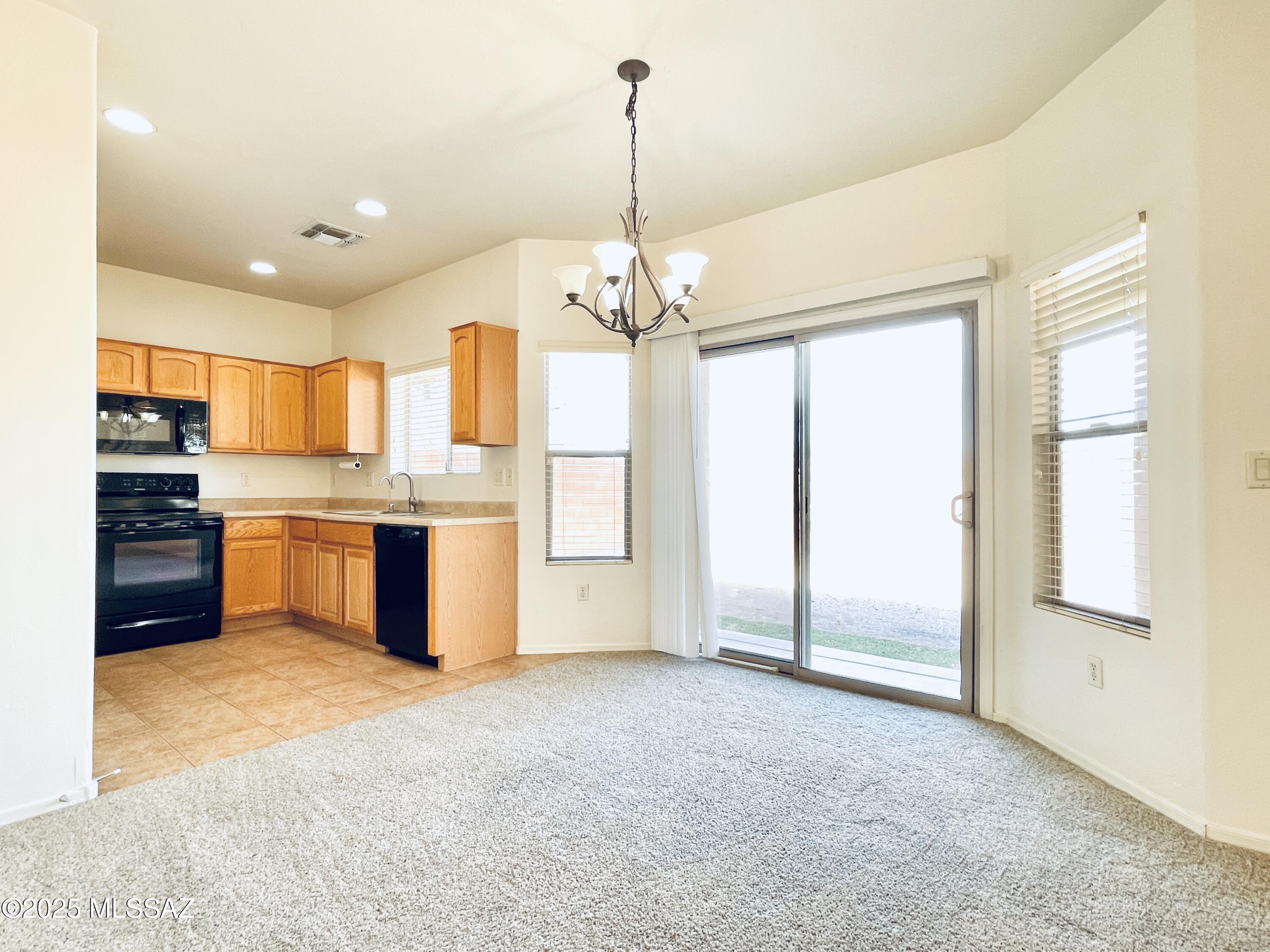 Paseo del Rio - Residential Lease