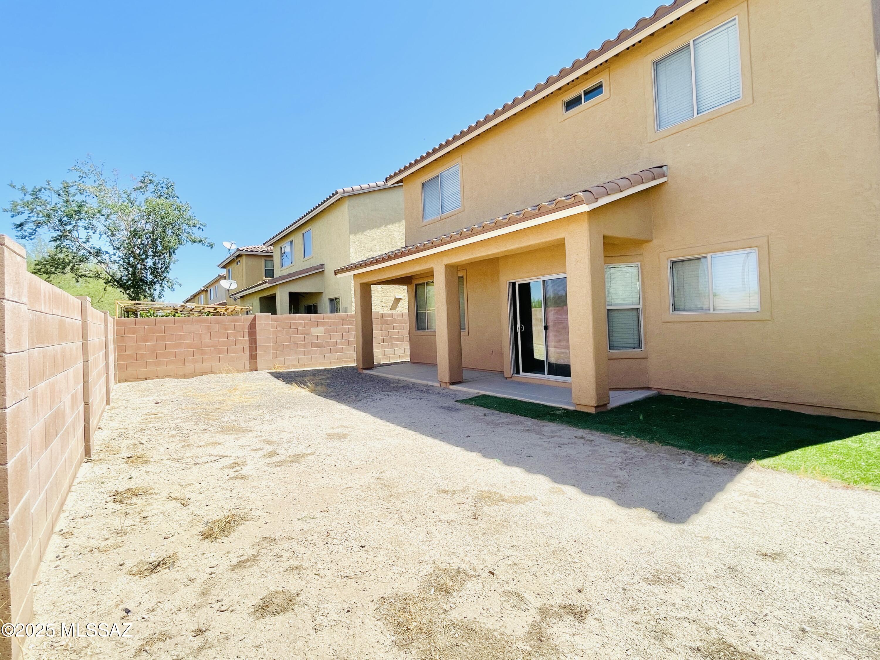 Paseo del Rio - Residential Lease