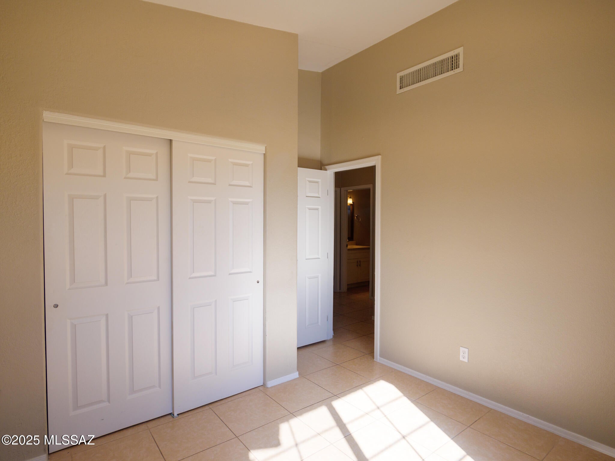 Cambrie At Midvale Park (1-203) - Residential Lease