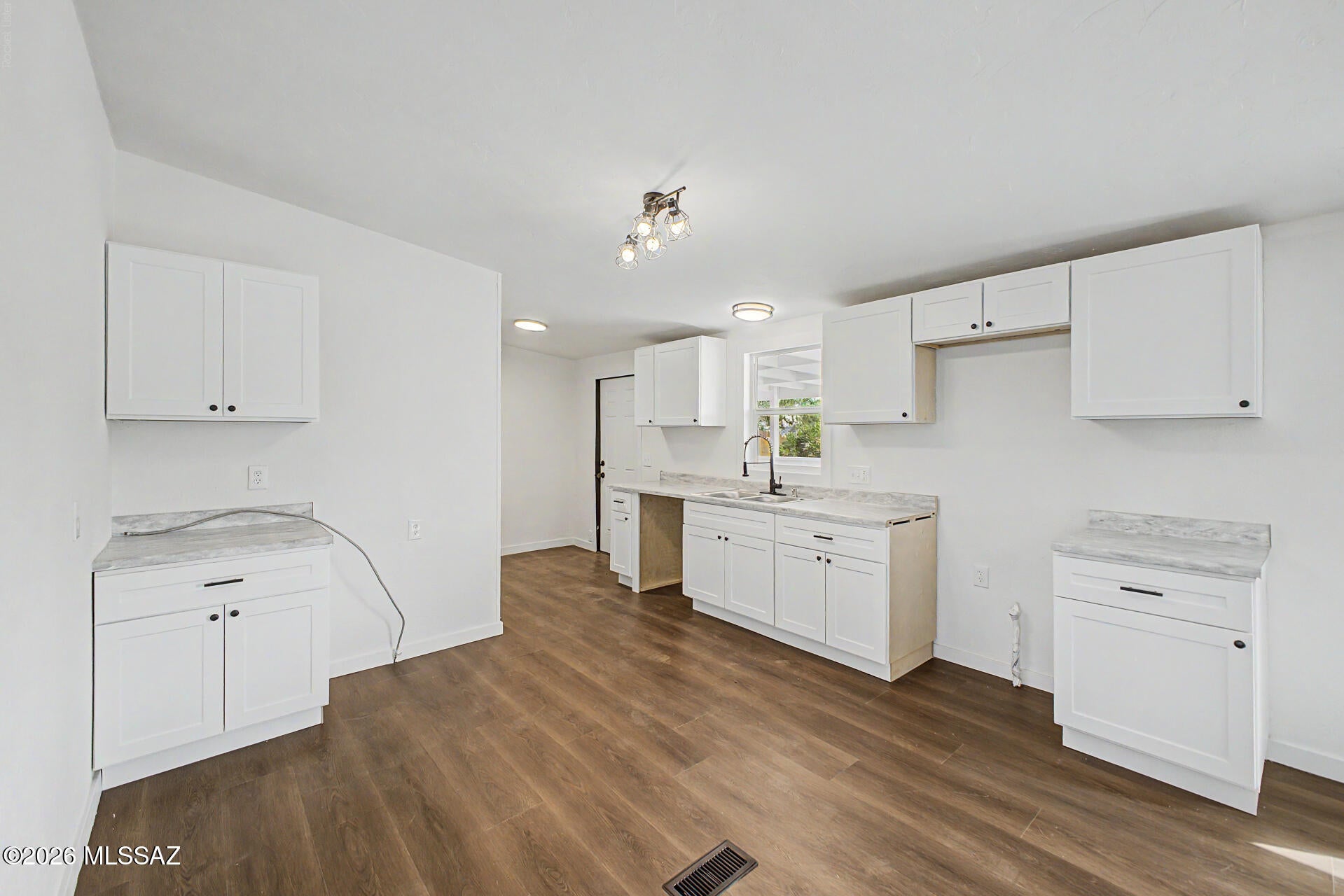 Rancho Sierritas - Residential