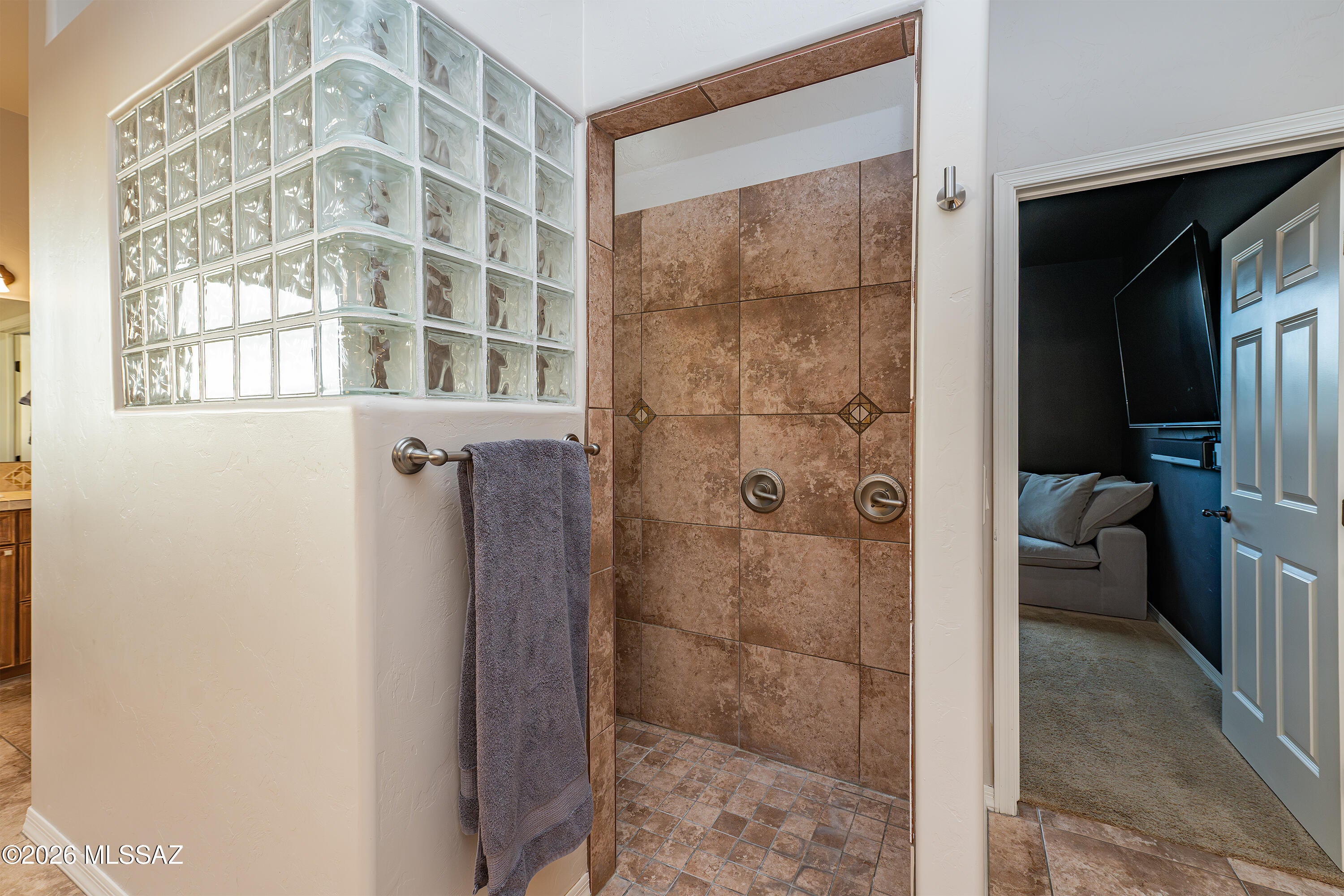 Coyote Creek (1-395) - Residential
