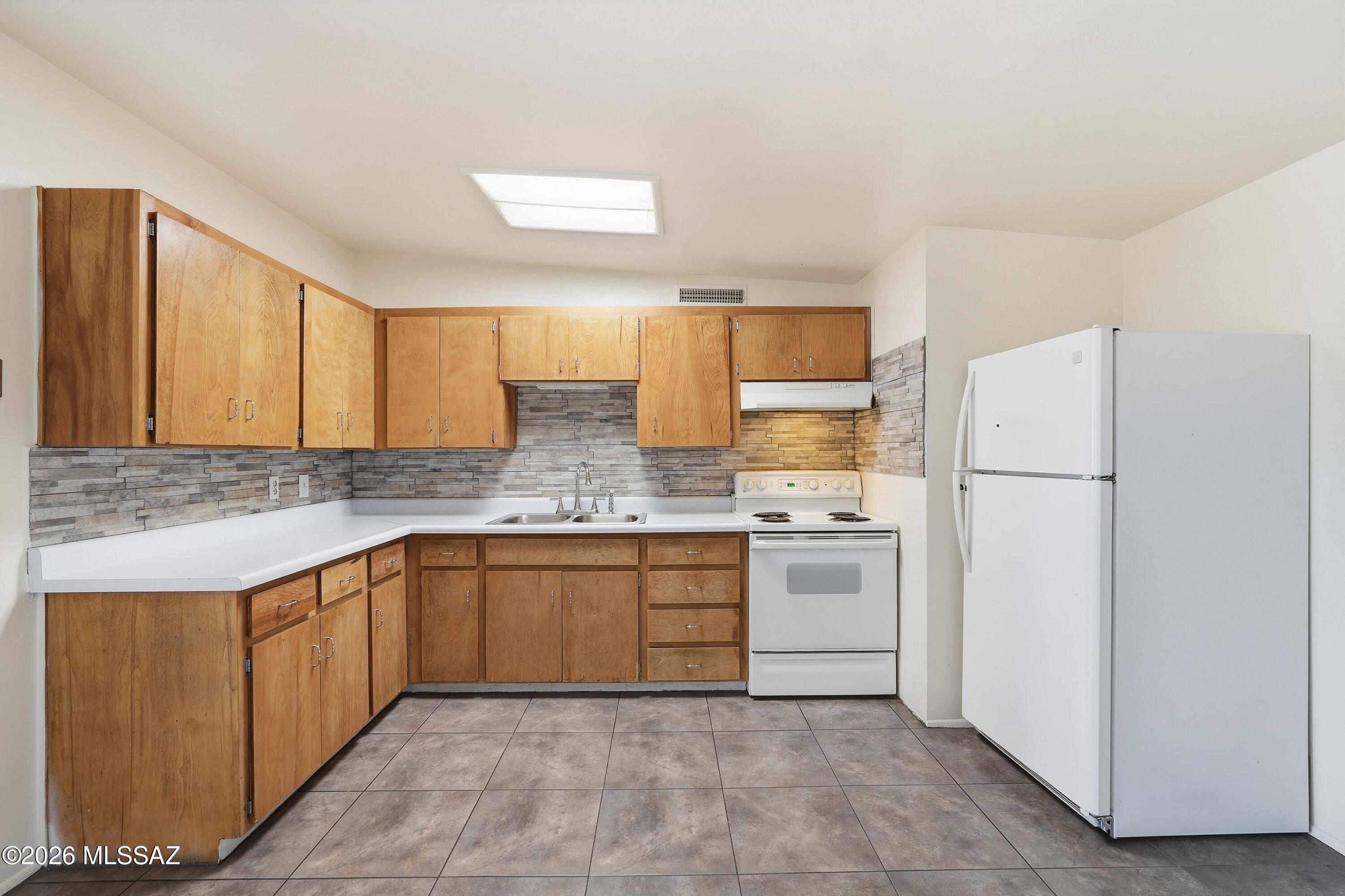 Enchanted Hills Resub 1-2 - Residential Lease