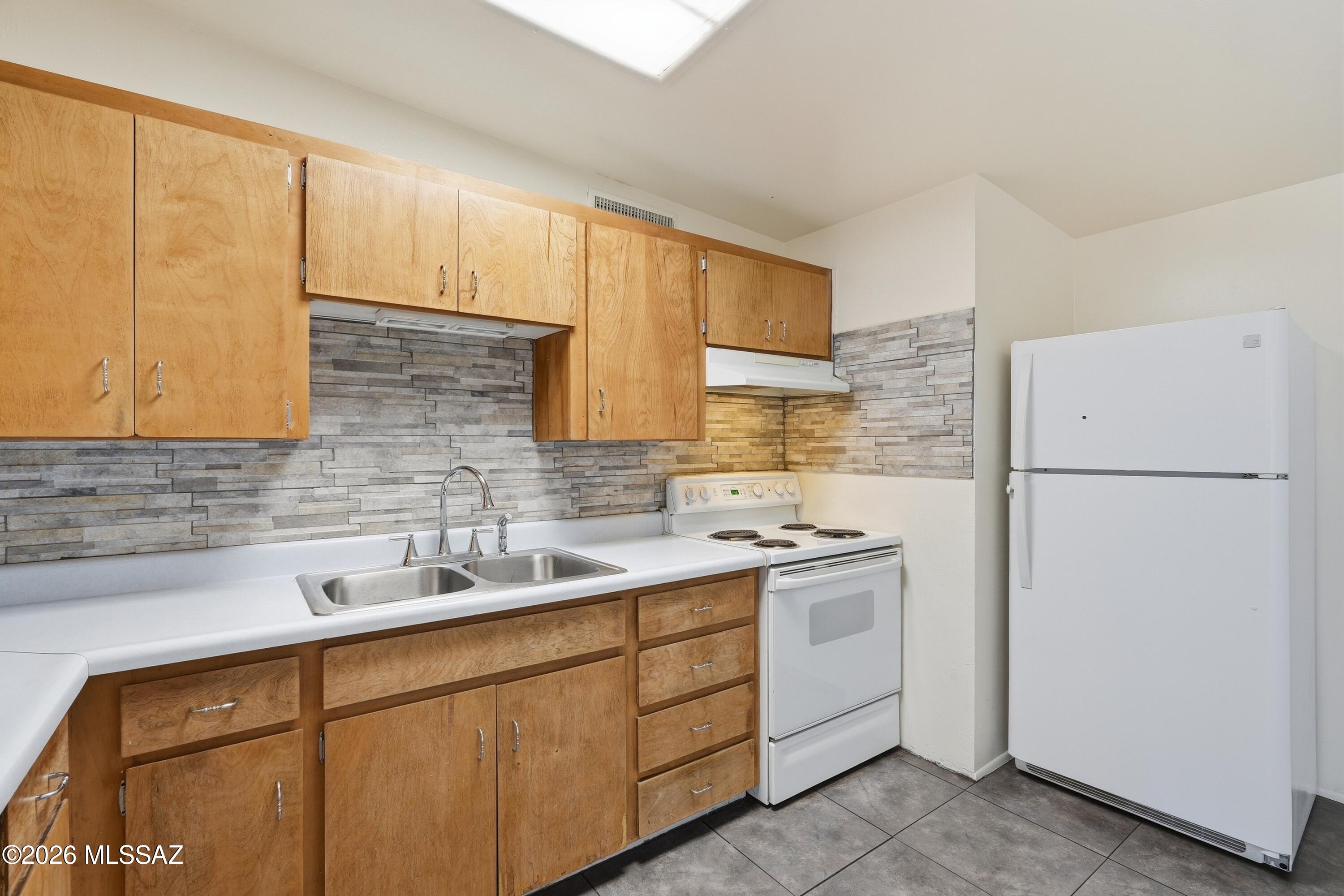 Enchanted Hills Resub 1-2 - Residential Lease