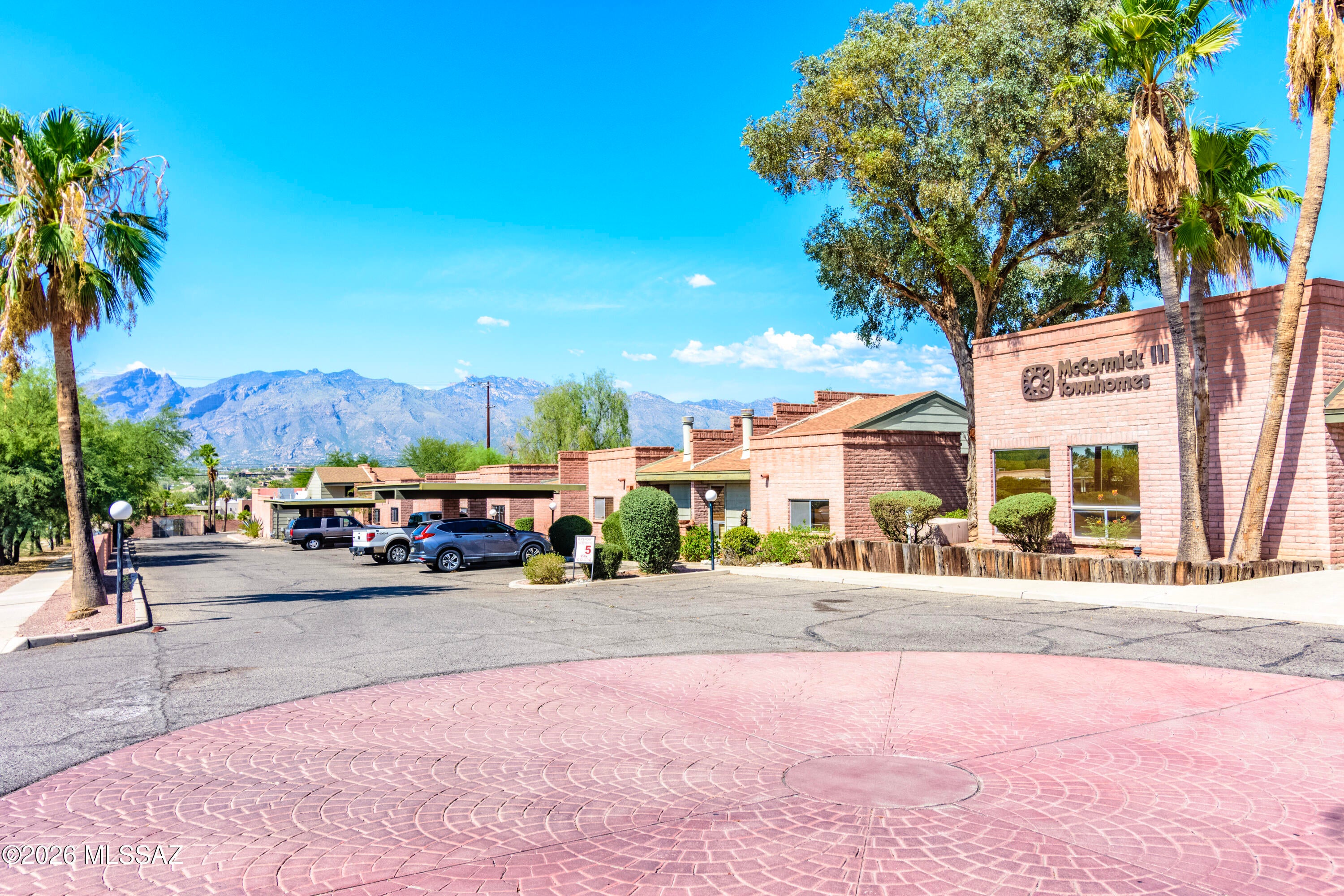 McCormick PlaceTwnhms Blk III (1-71) - Residential
