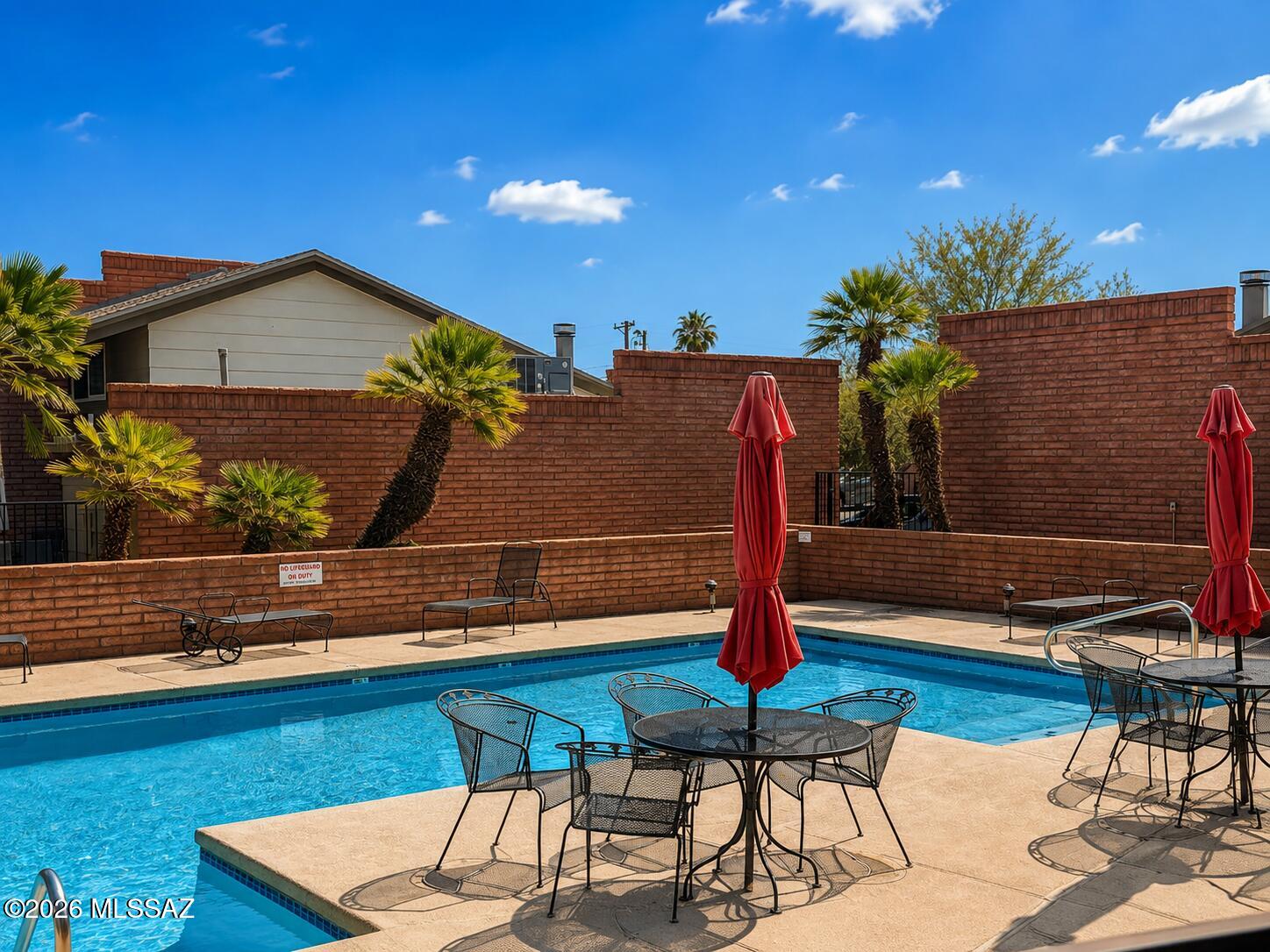 McCormick PlaceTwnhms Blk III (1-71) - Residential