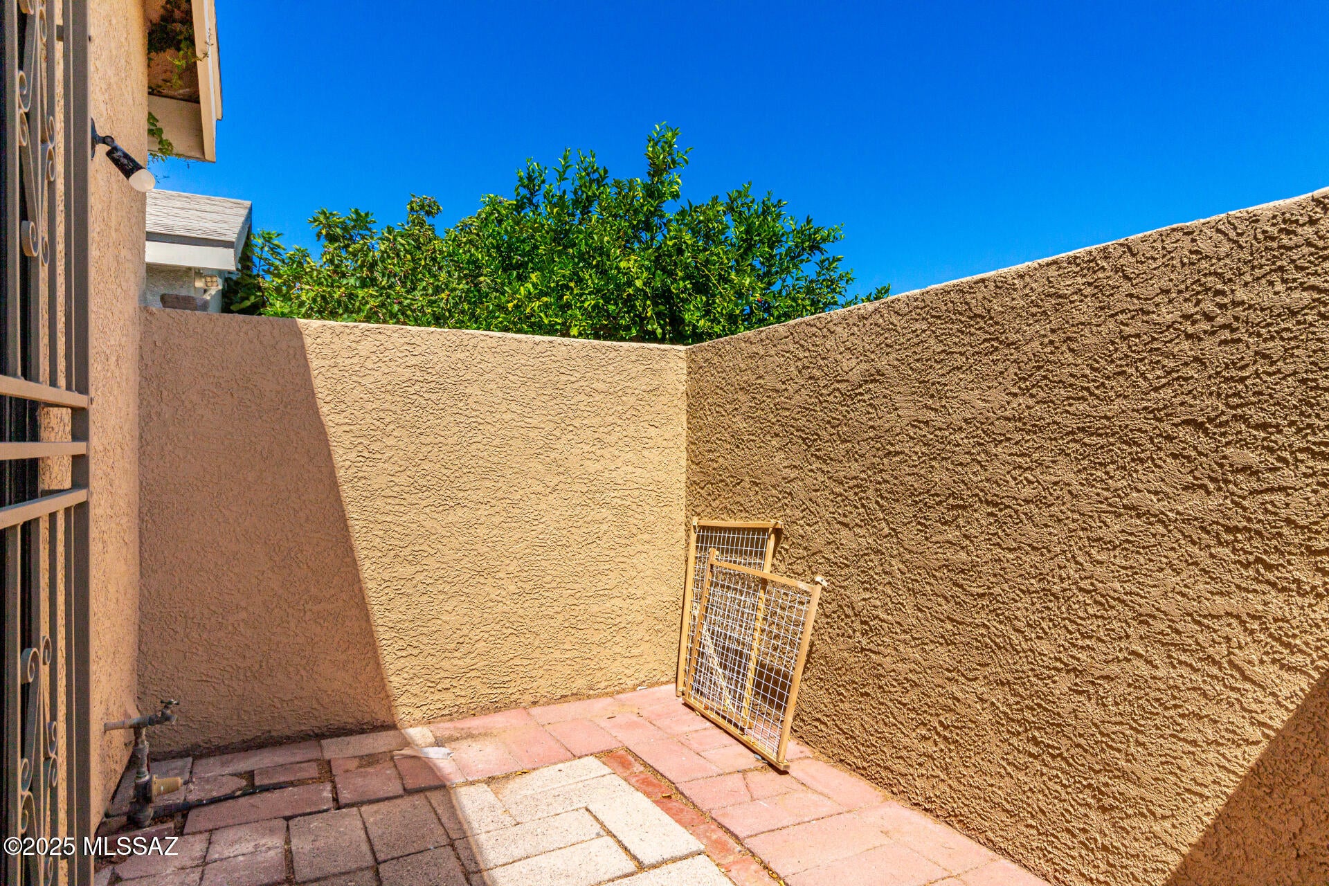 Kino Meadows (1-128) - Residential