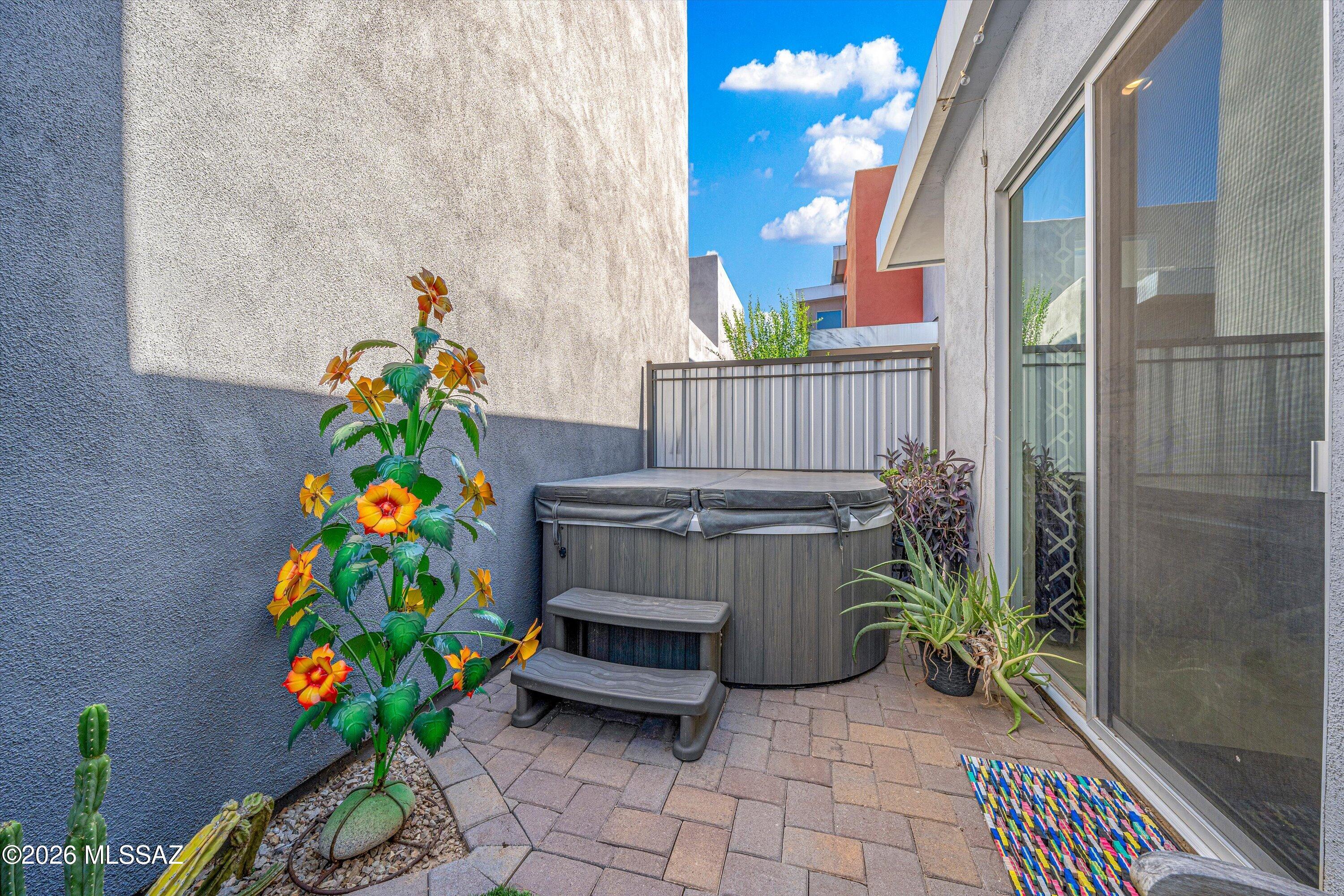 Park Modern SQ20153240738 - Residential