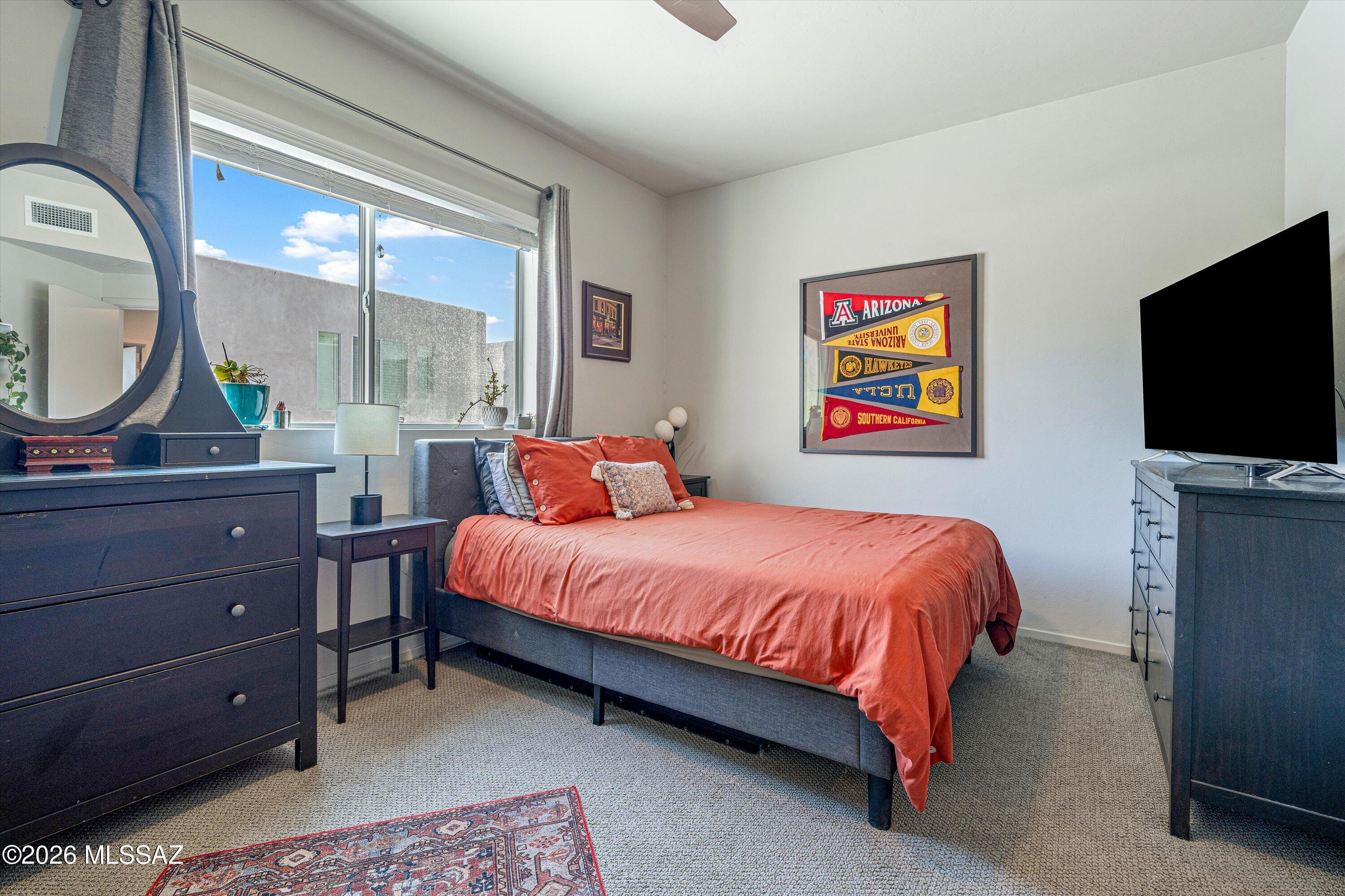 Park Modern SQ20153240738 - Residential