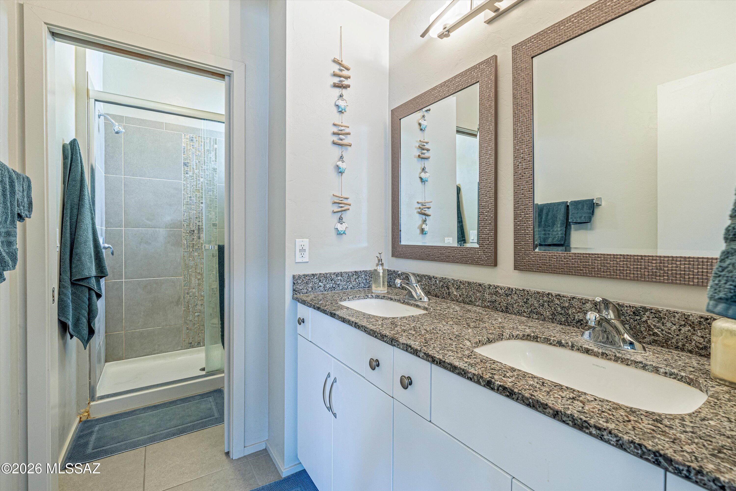 Park Modern SQ20153240738 - Residential