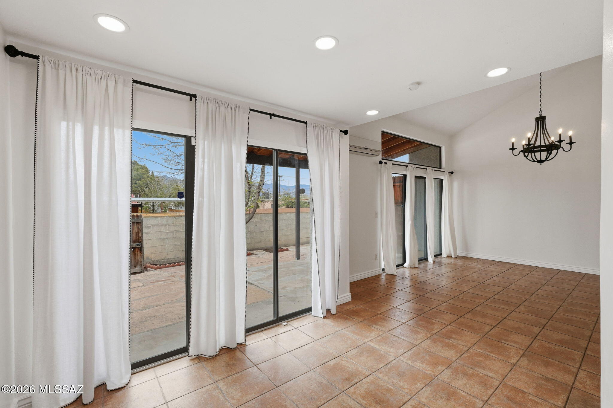 Bryant Central (1-8) - Residential