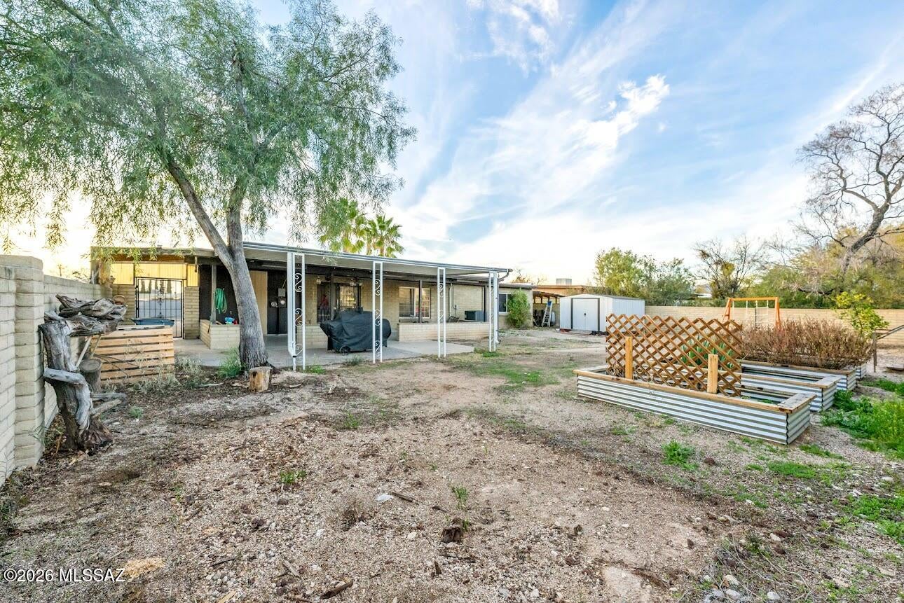 Twenty-Nine Palms (1-70) - Residential Lease