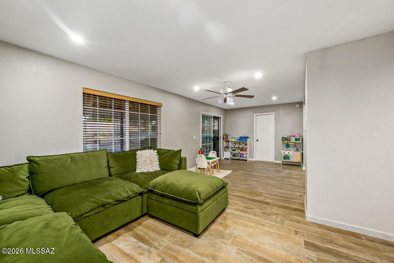 Twenty-Nine Palms (1-70) - Residential Lease