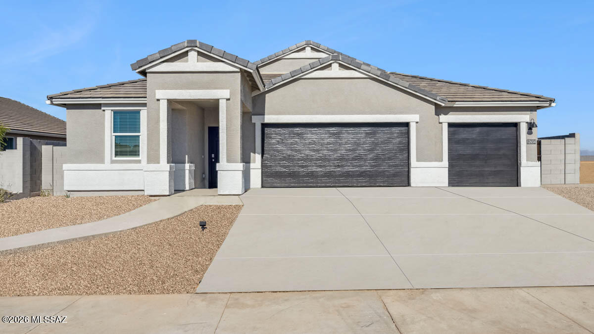Saguaro Bloom 7B - Residential