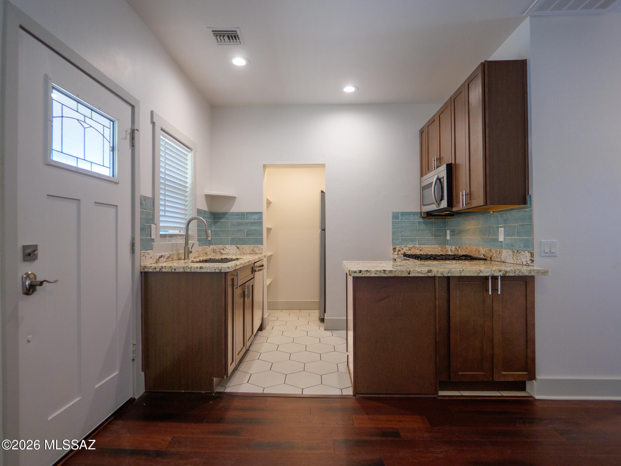 Cottonwood Manor Resub - Residential Lease
