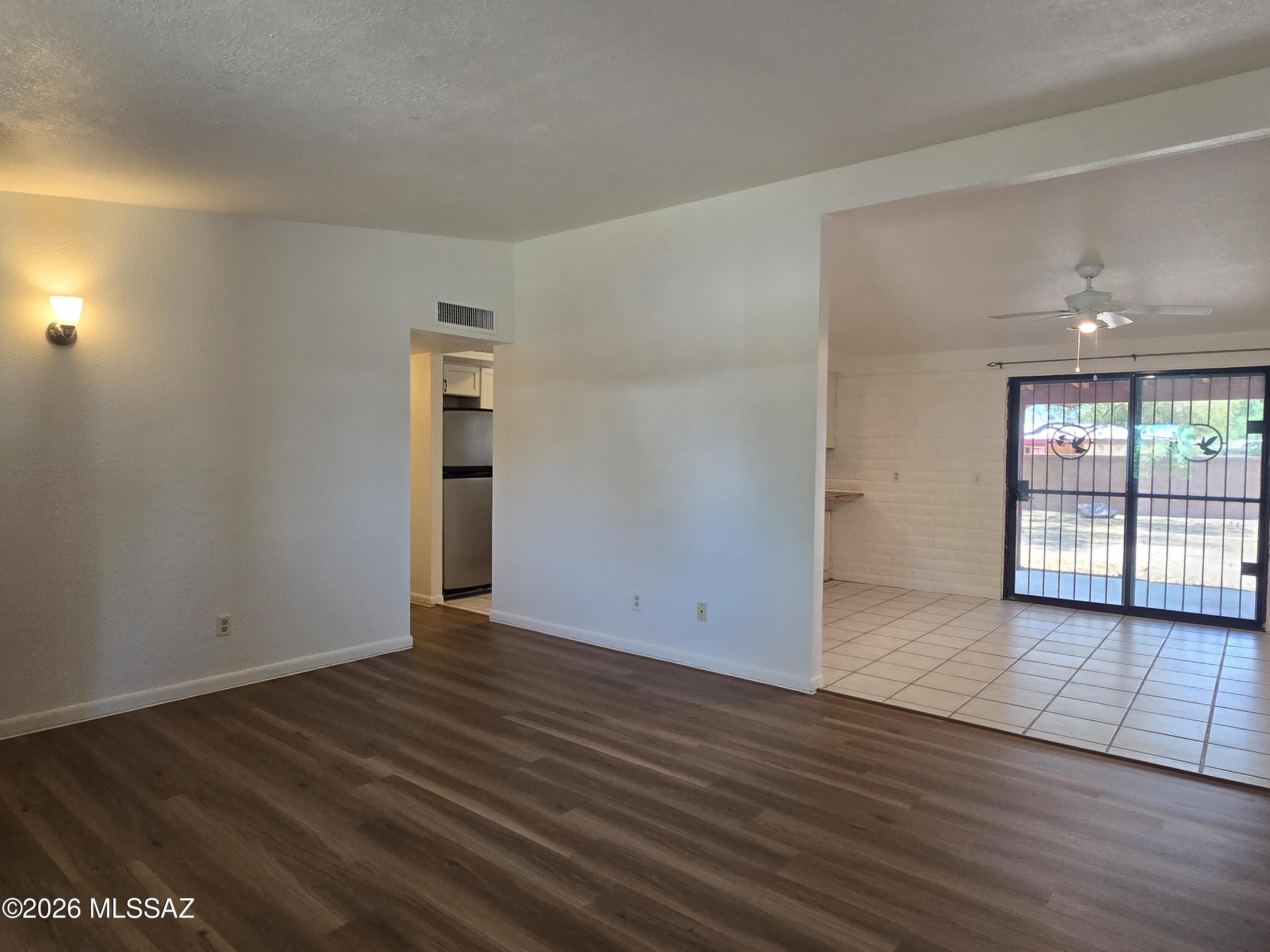 Casas Adobes Park (541-643) - Residential Lease
