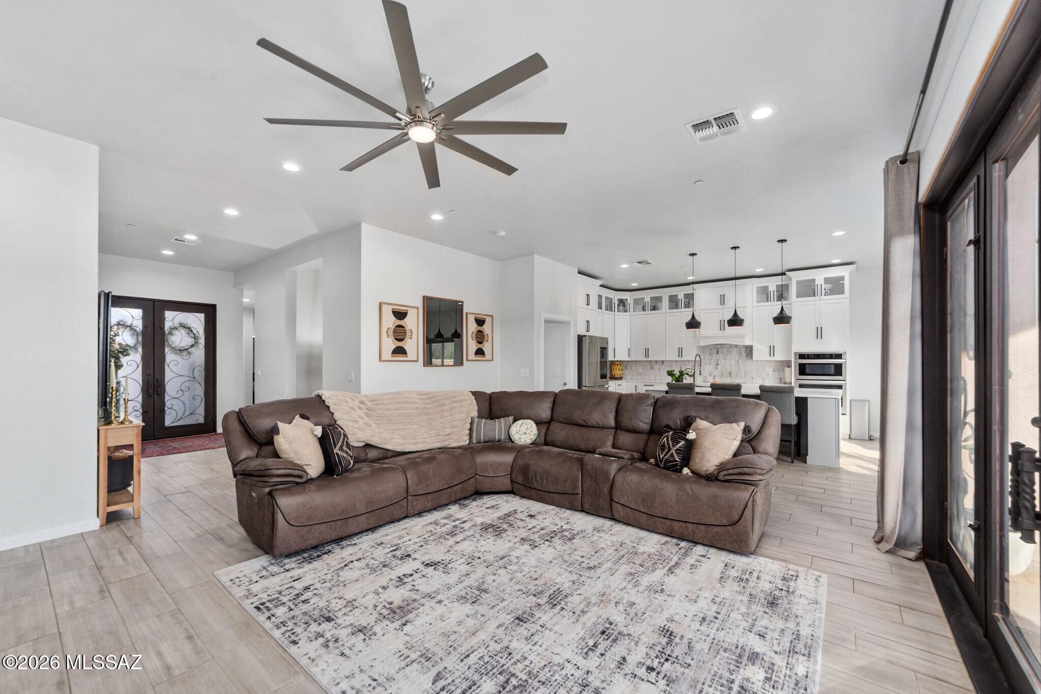 Coyote Creek (1-395) - Residential