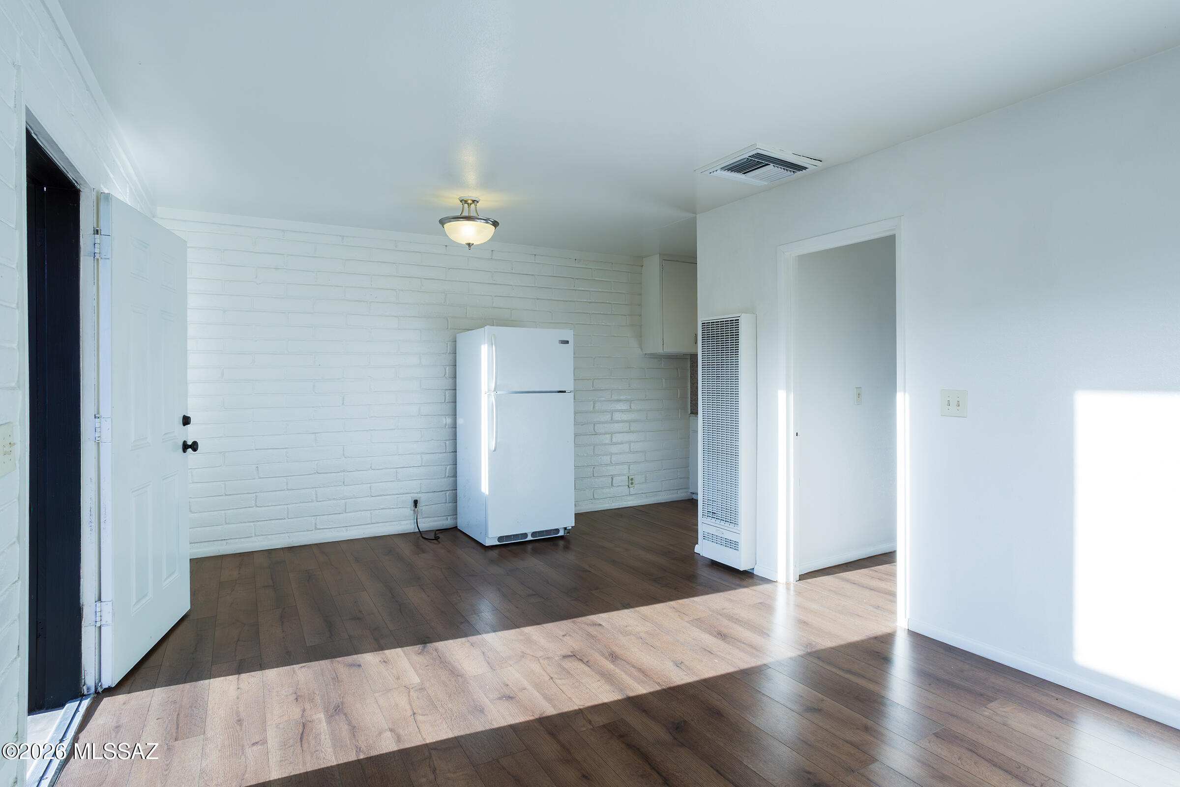 Mission Manor - Residential Lease