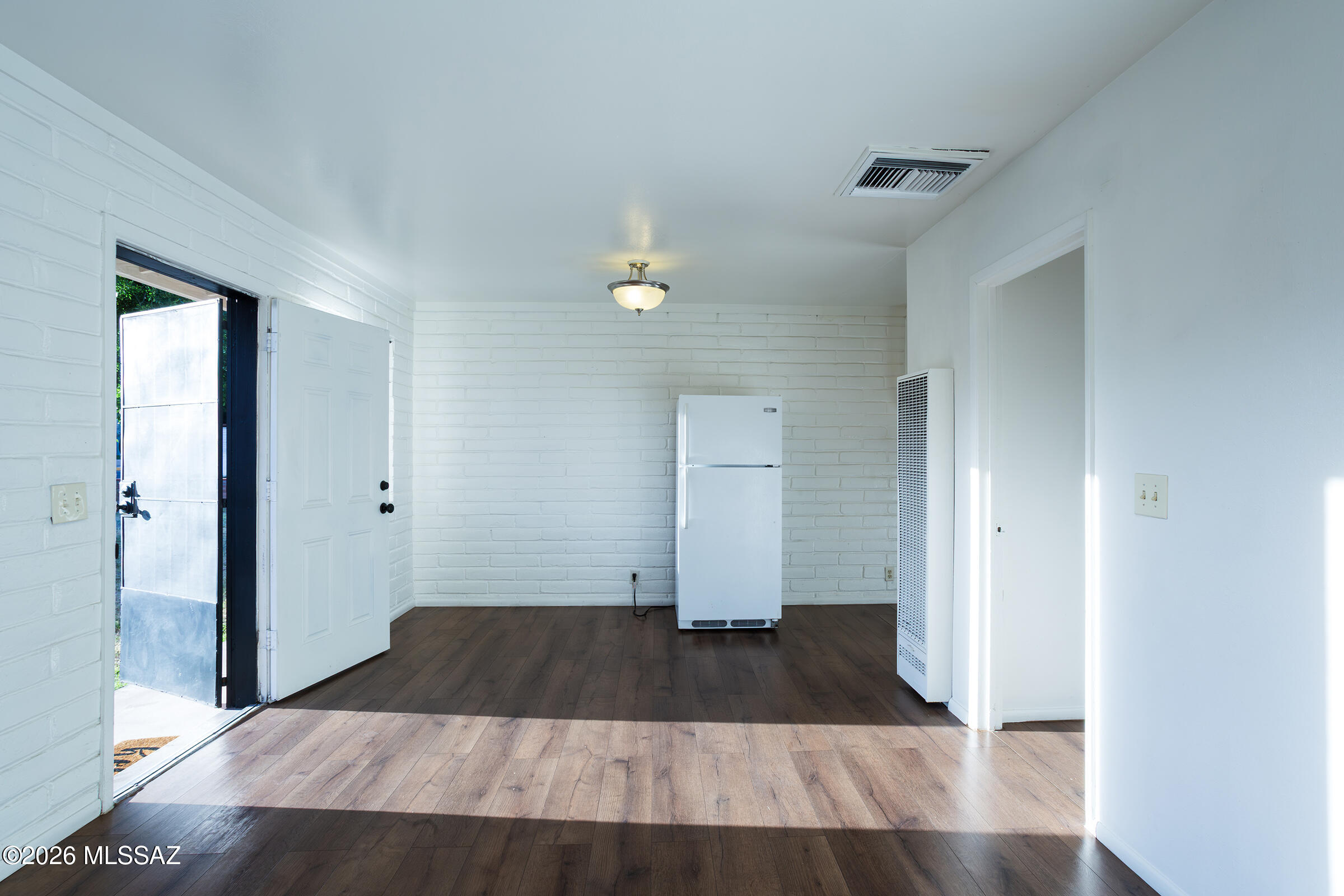 Mission Manor - Residential Lease