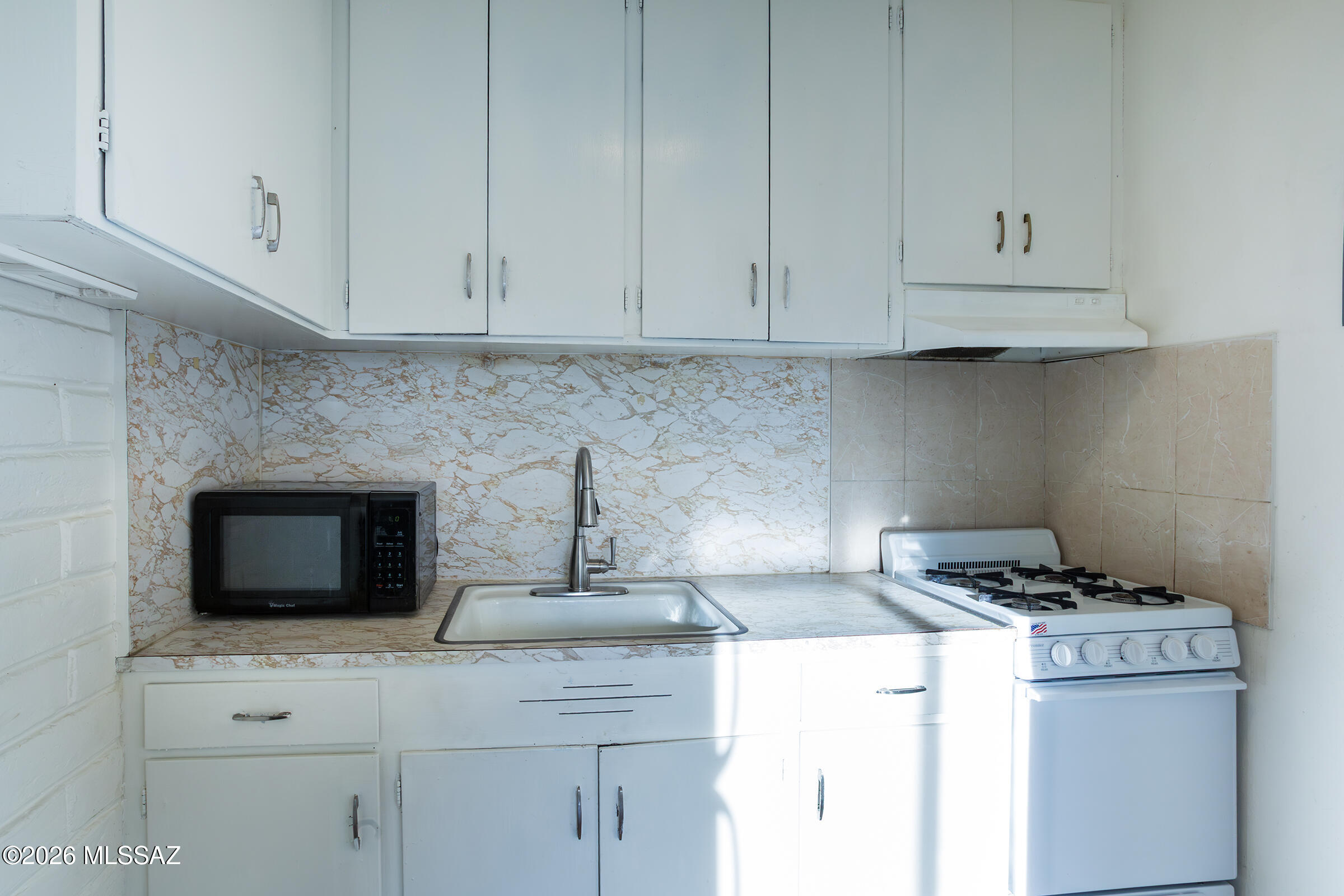 Mission Manor - Residential Lease