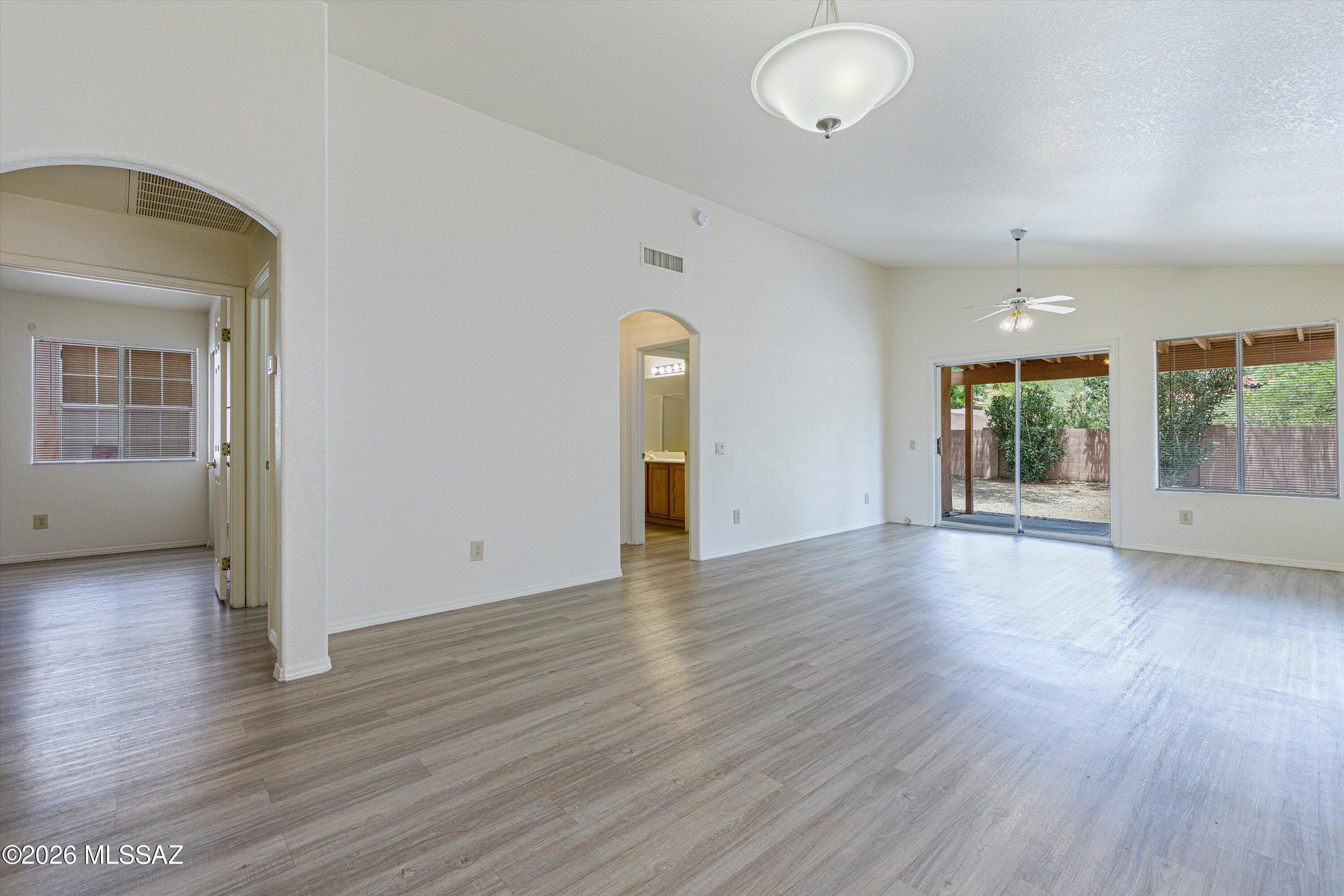 Ventana De Sabino (1-86) - Residential