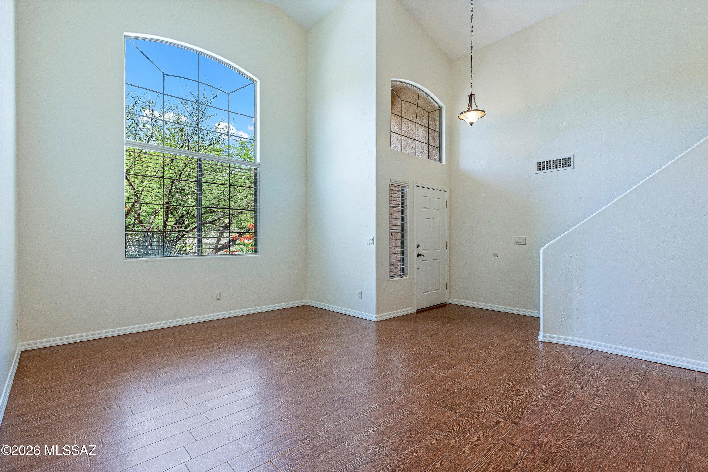 Sabino Mountain (1-290) - Residential