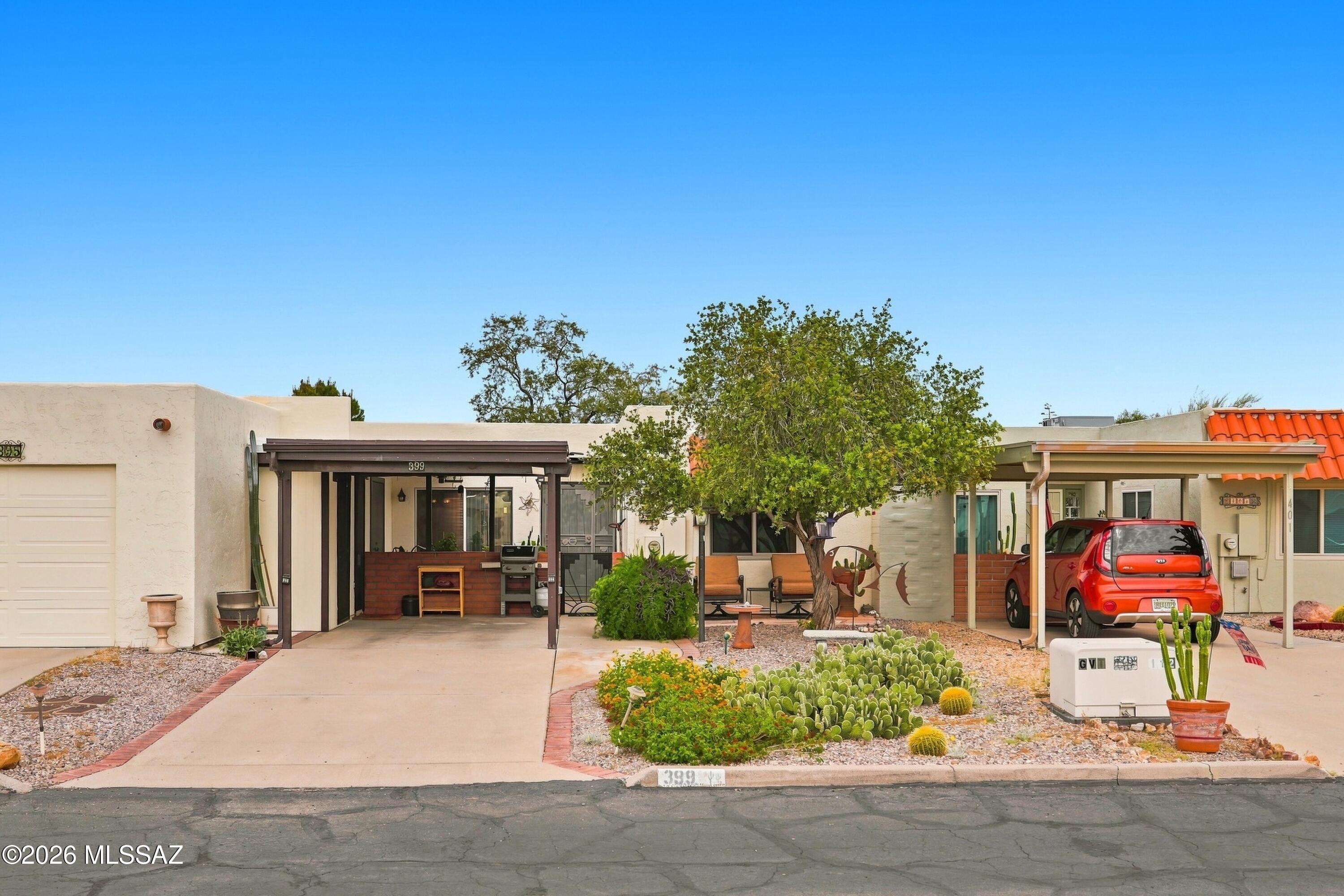 Green Valley Townhouses NO.7 - Residential