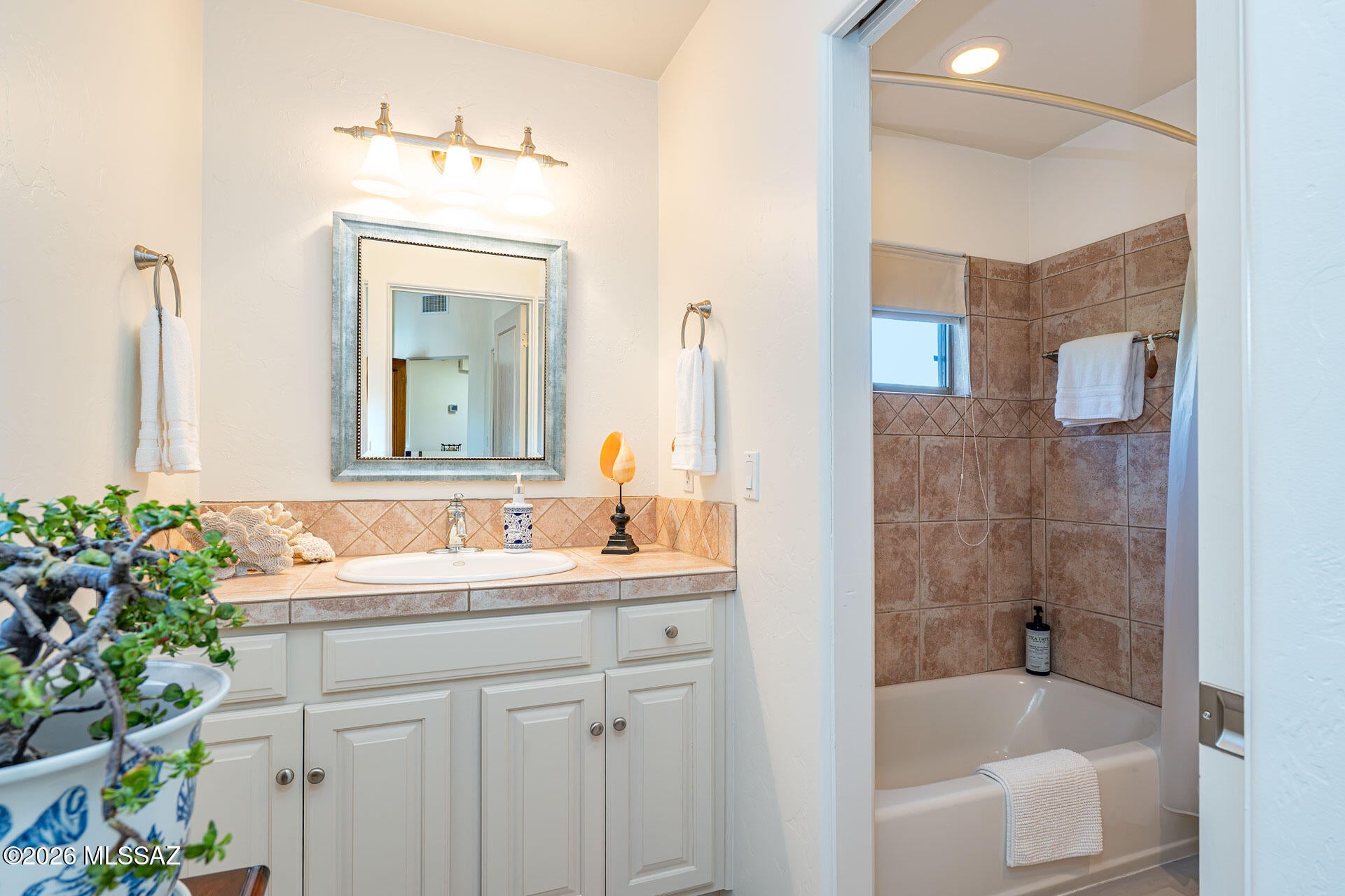 Bellas Catalina Estates - Residential