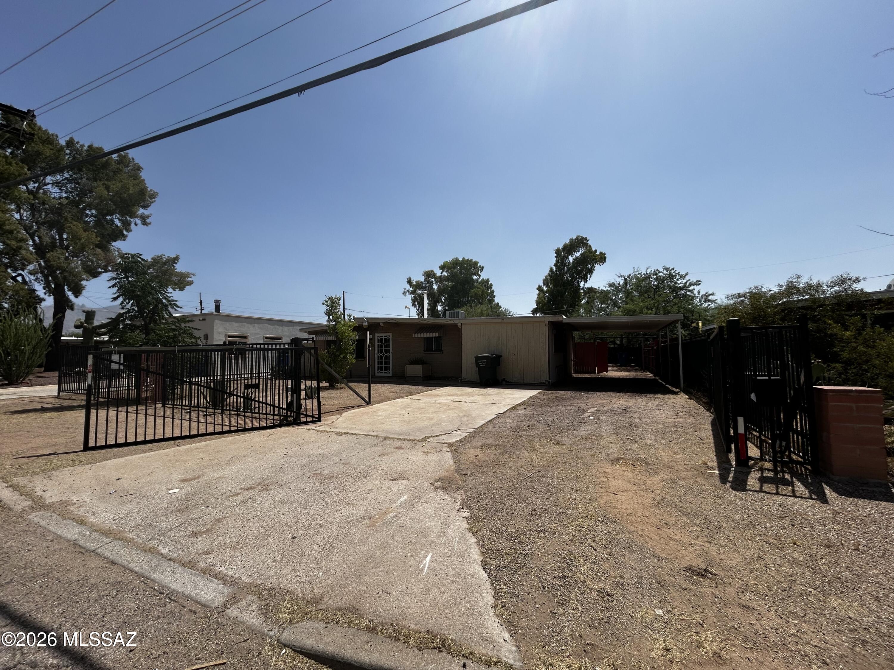 Campbell Ave. Acres - Residential