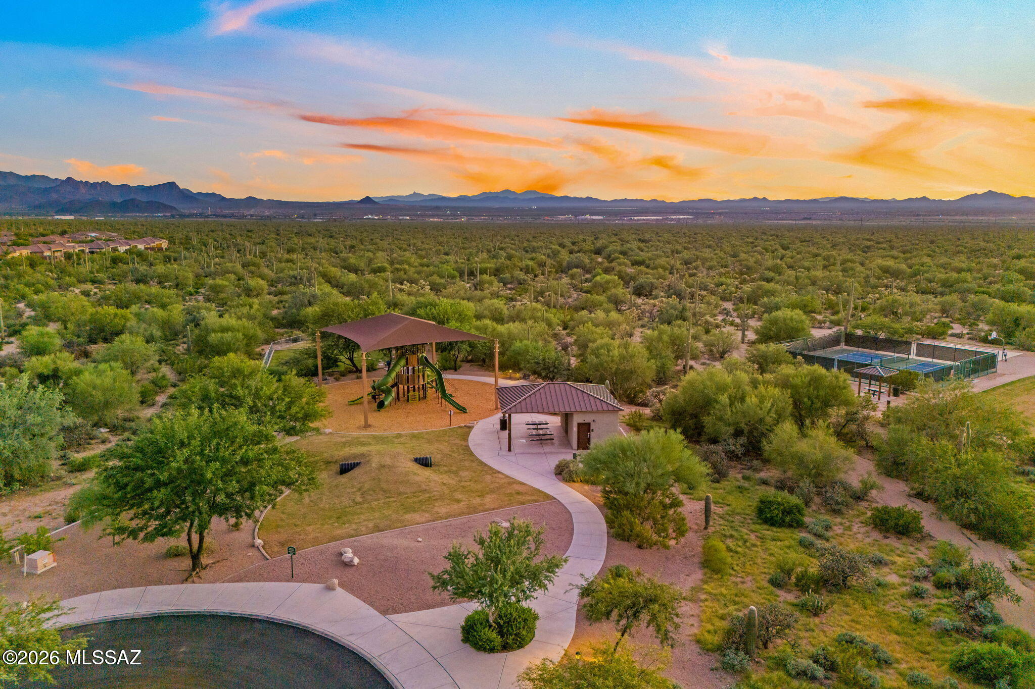 Blue Agave At Dove Mountain - Residential