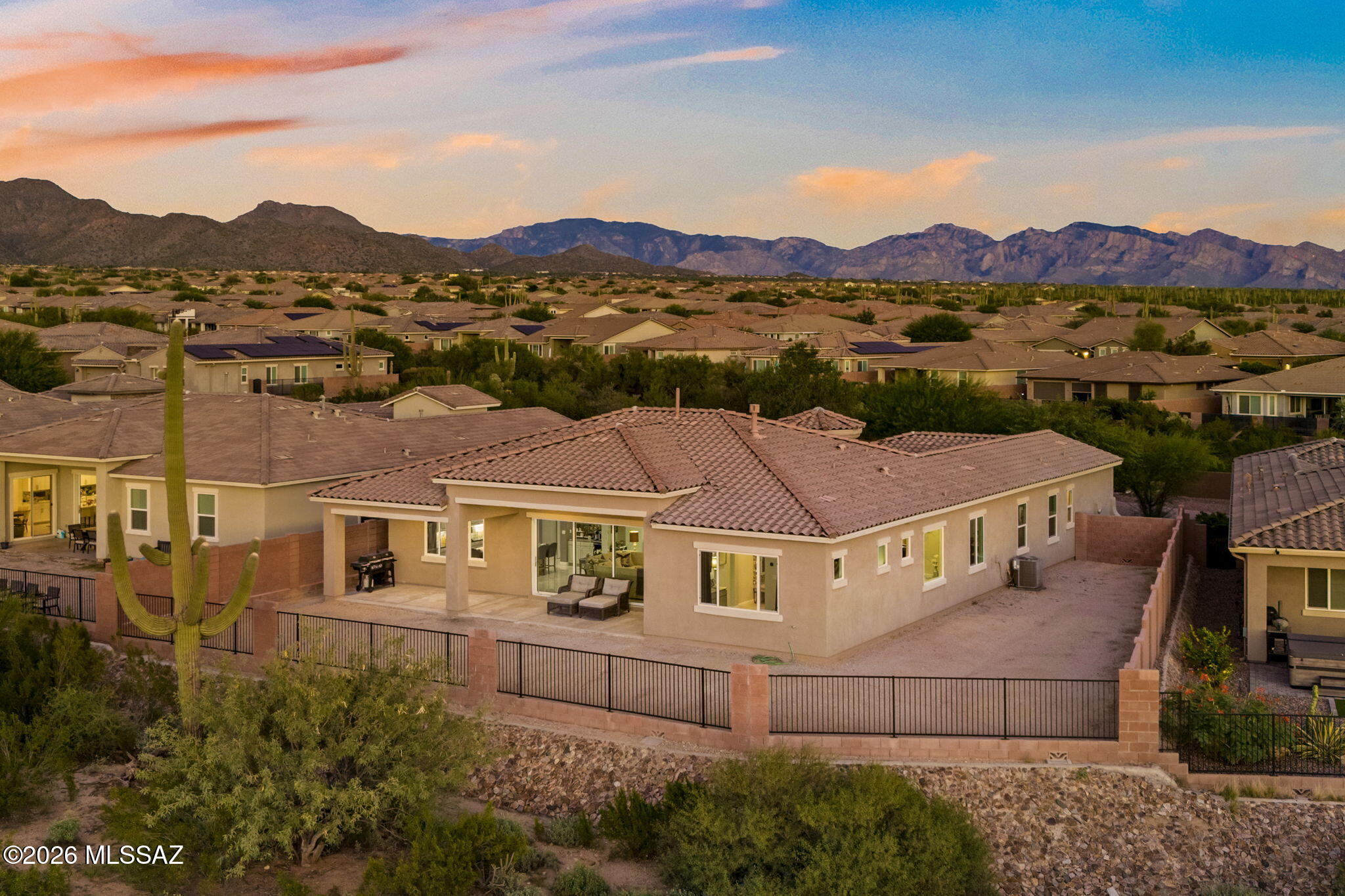 Blue Agave At Dove Mountain - Residential