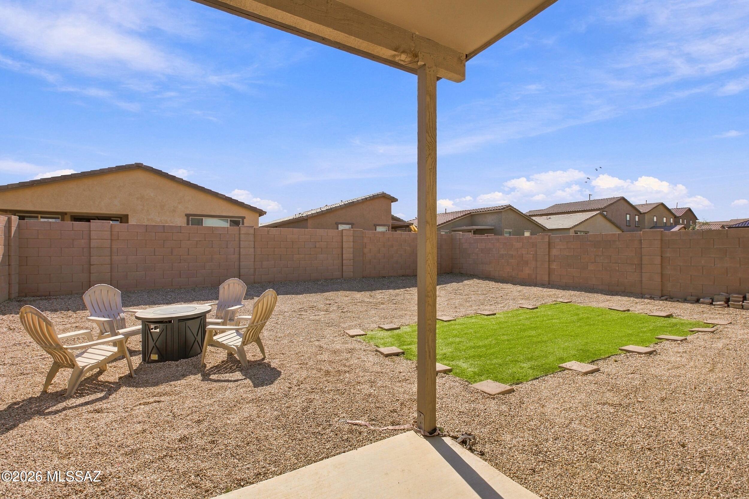 Entrada Del Pueblo - Residential