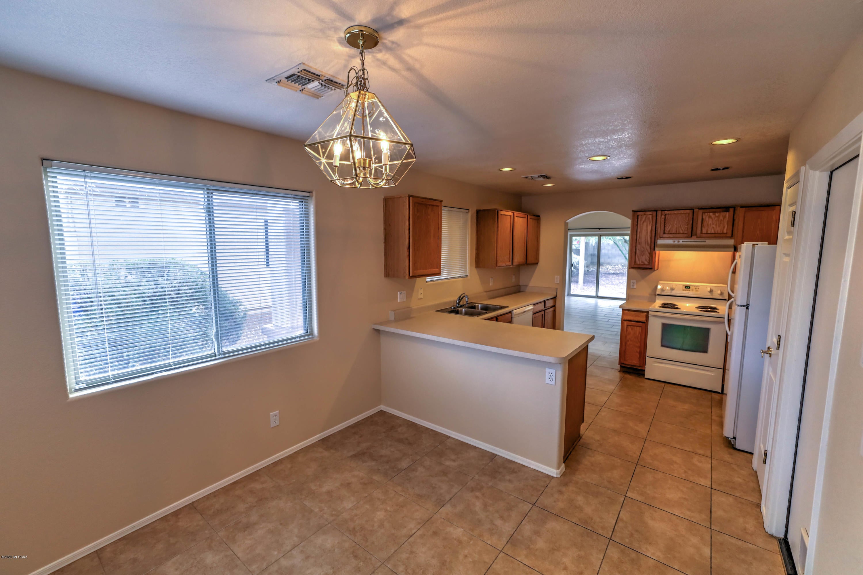 Desert Crossings at Rita Ranch (1-255) - Residential Lease