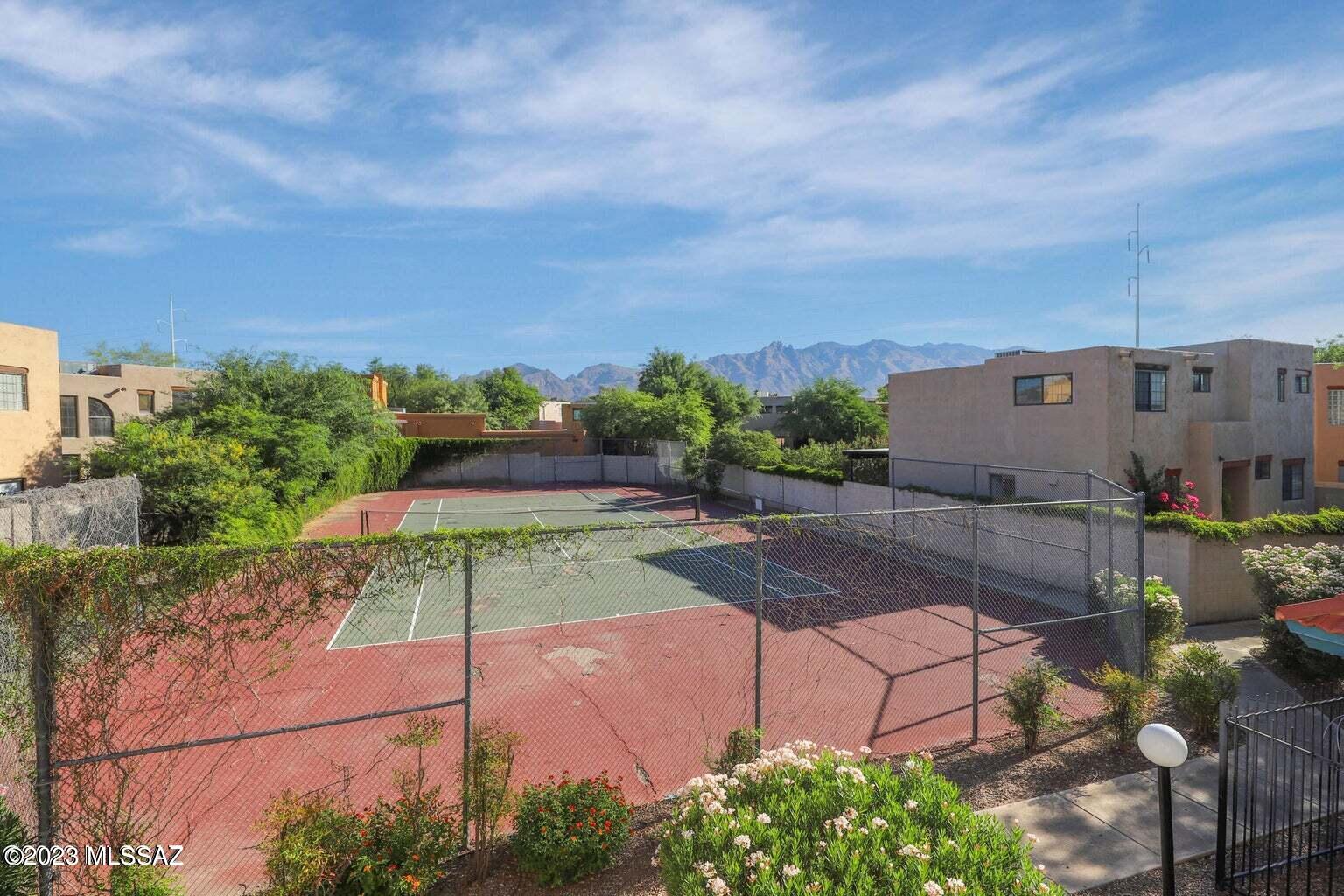 River Grove Condos. - Residential Lease