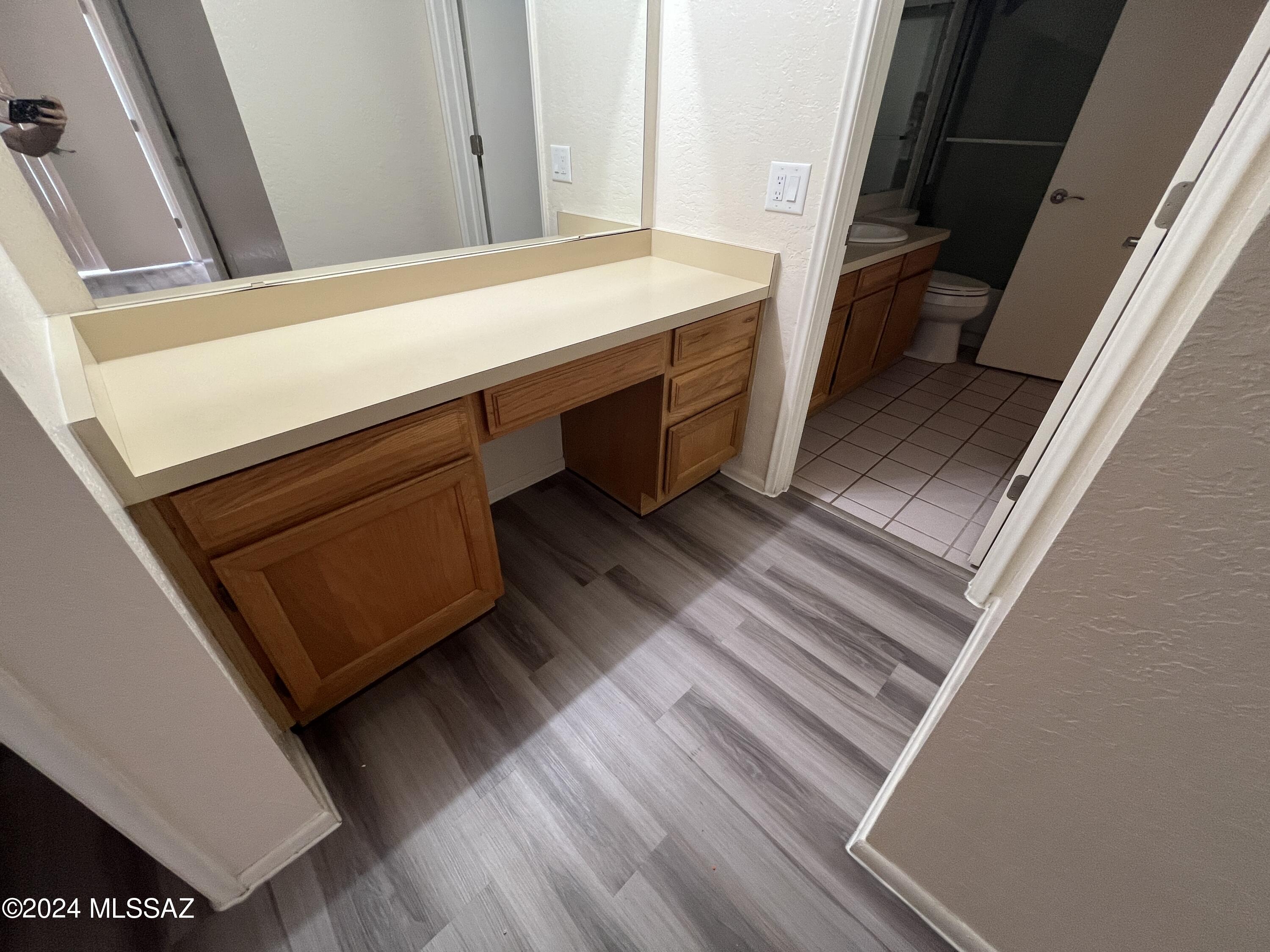 River Grove Condos. - Residential Lease