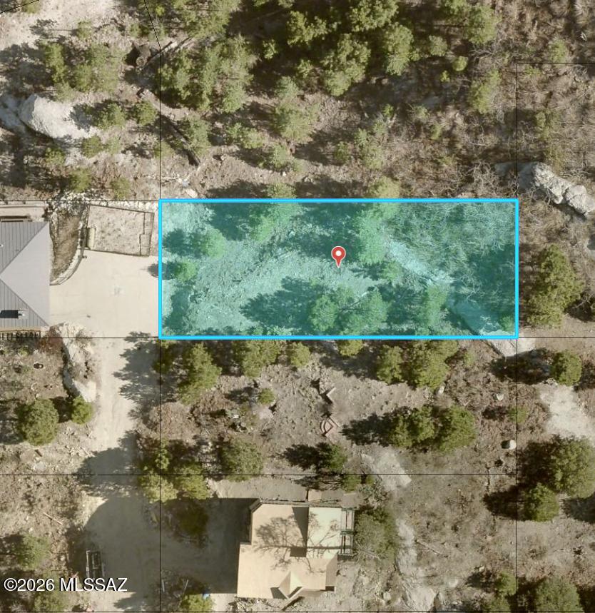 Great buildable lot with amazing views! Located of at a dead end private road. Lot has septic and utilities nearby.