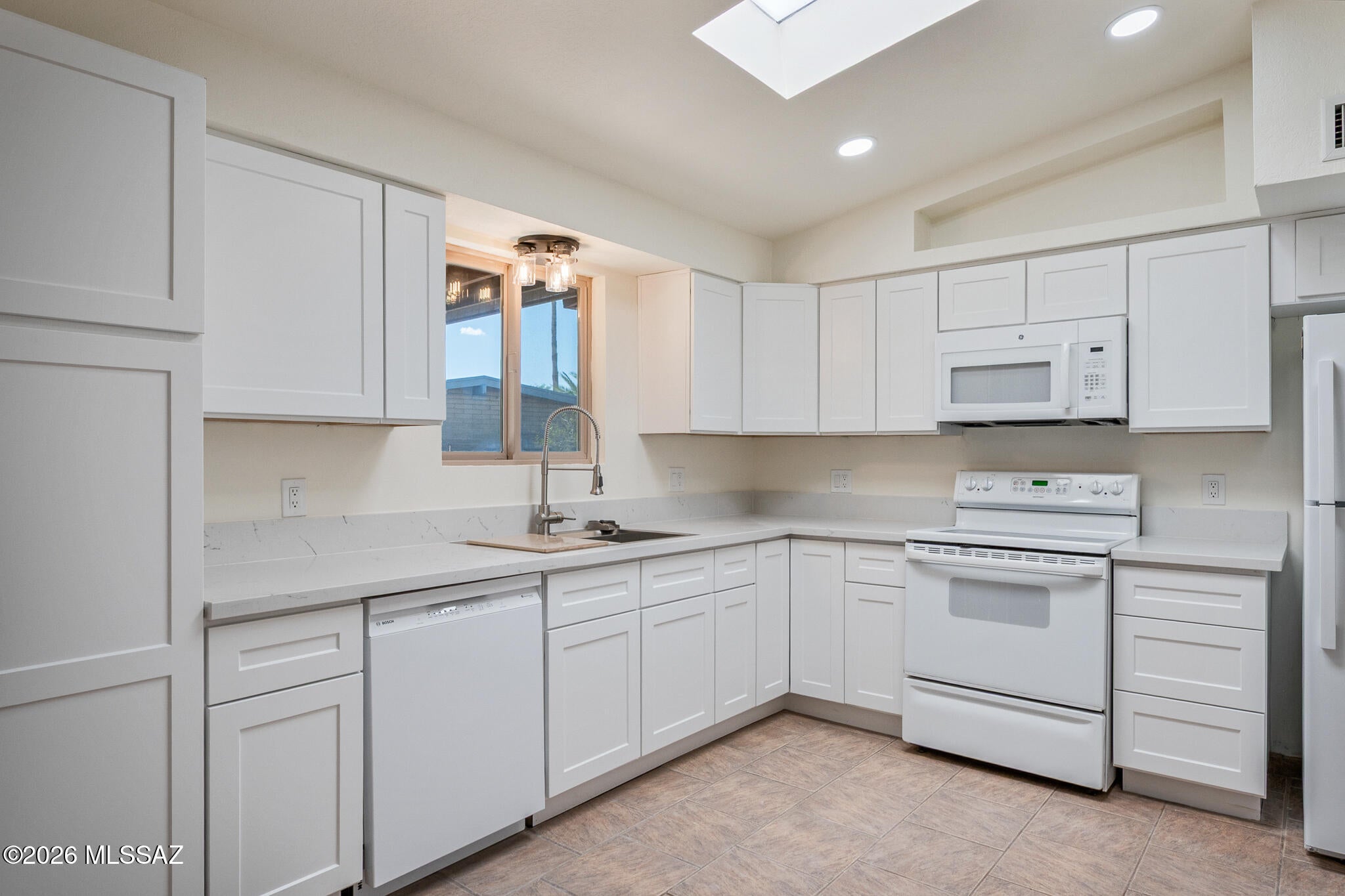 Casas Adobes Park (416-540) - Residential