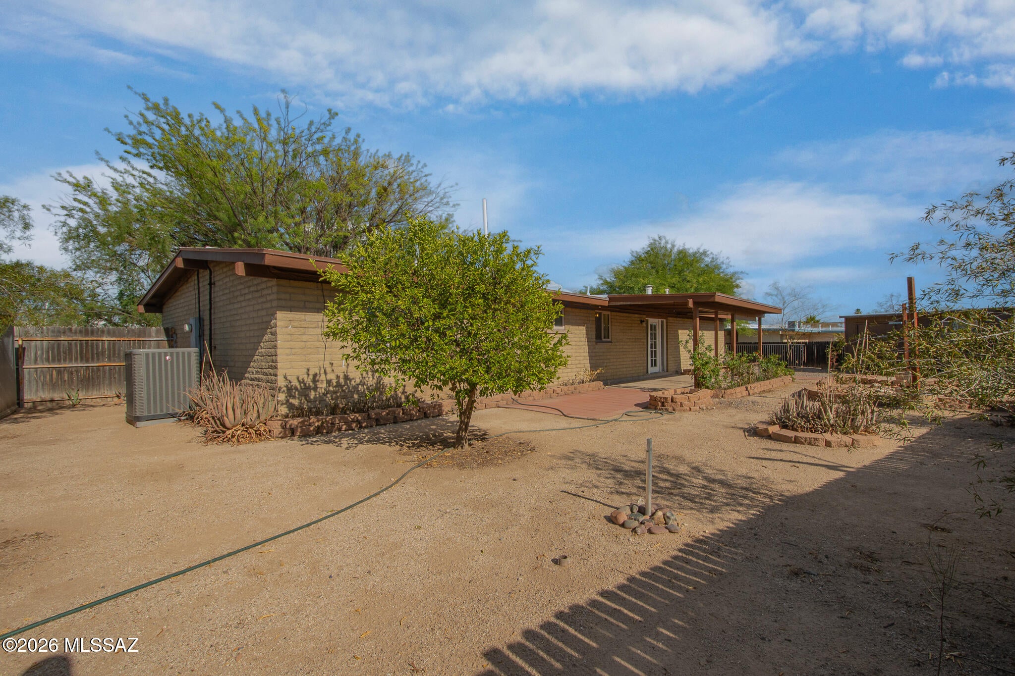 Casas Adobes Park (416-540) - Residential