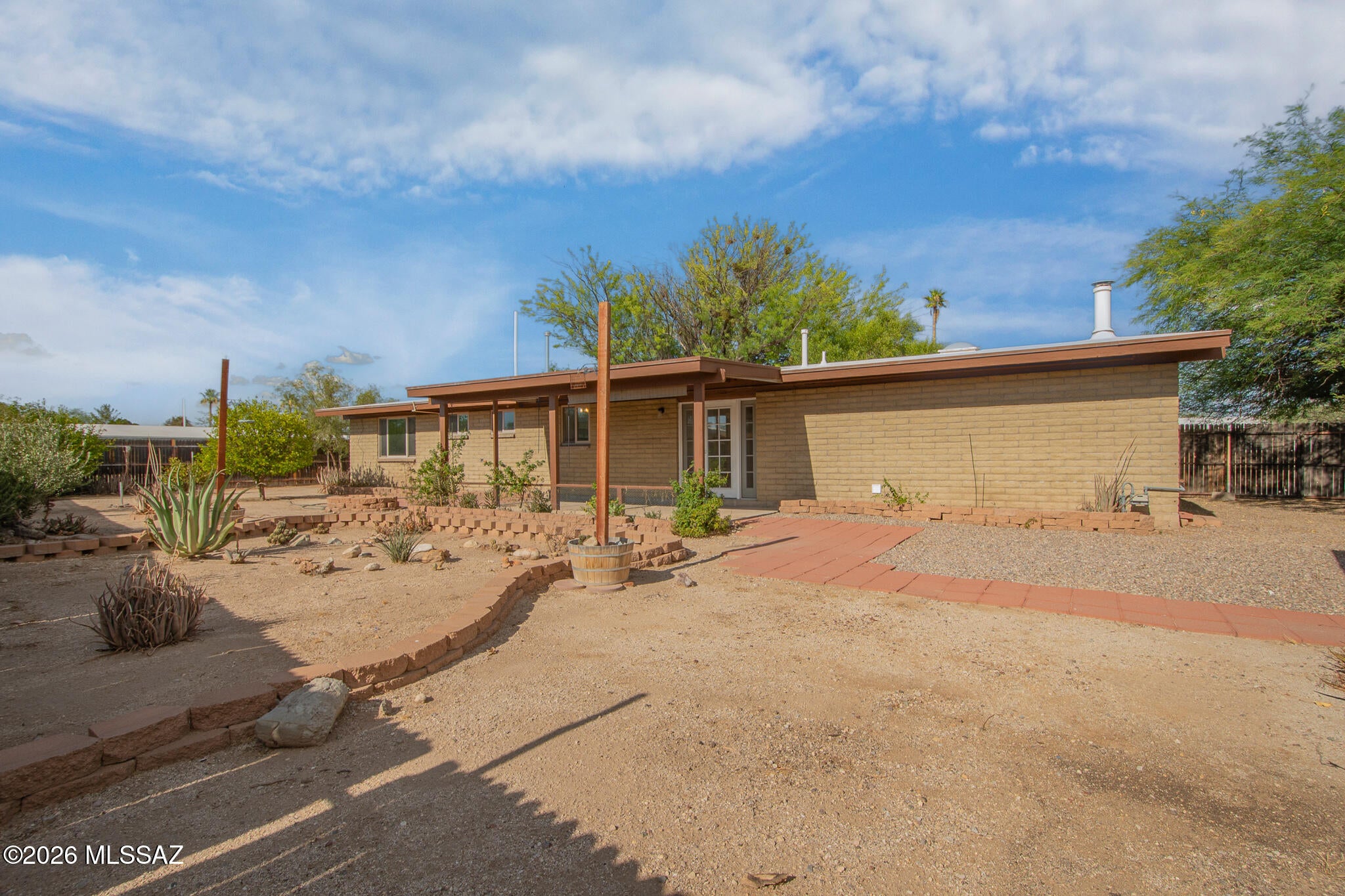 Casas Adobes Park (416-540) - Residential