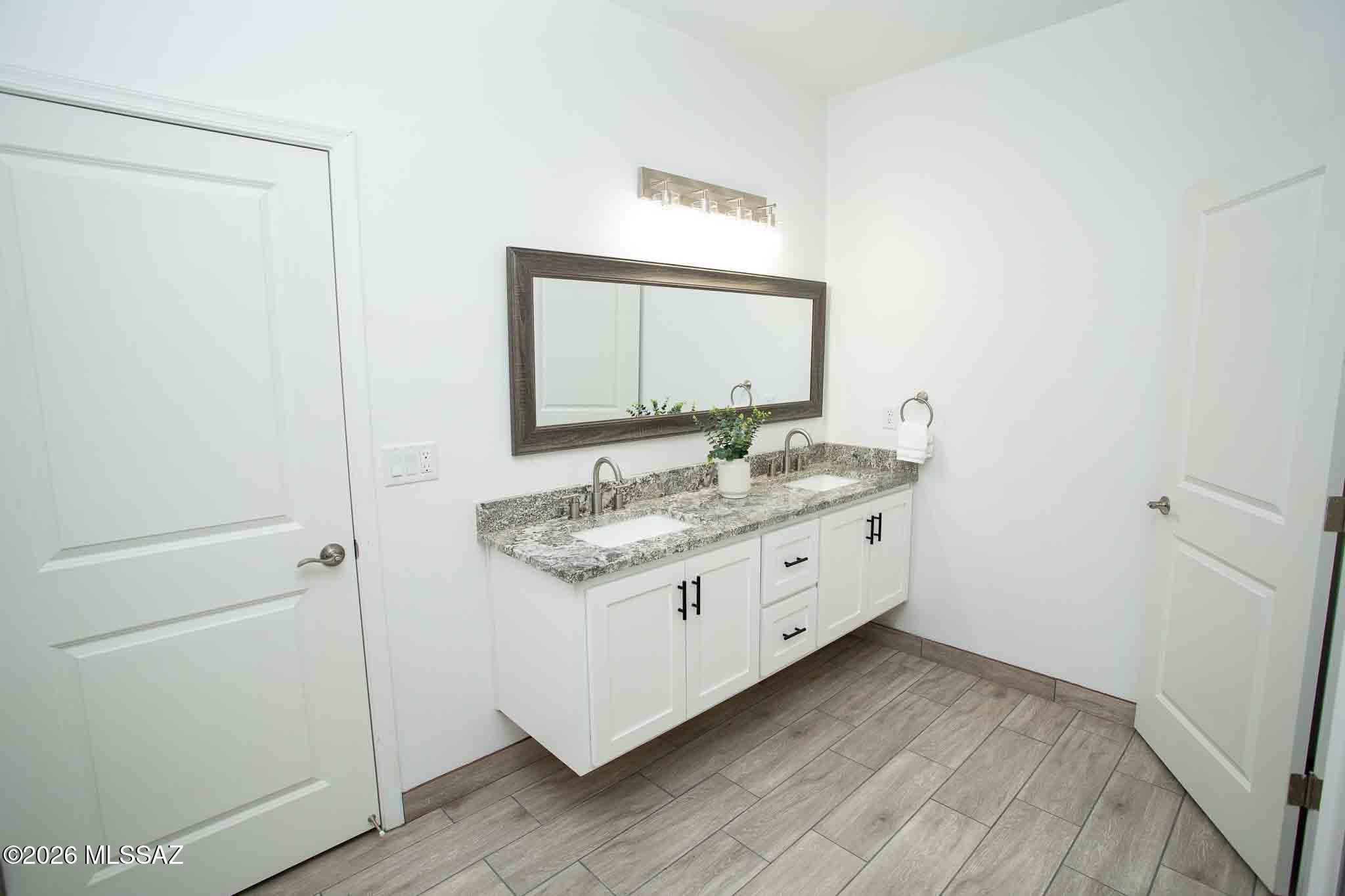 Rio Rico Villas 11 - Residential